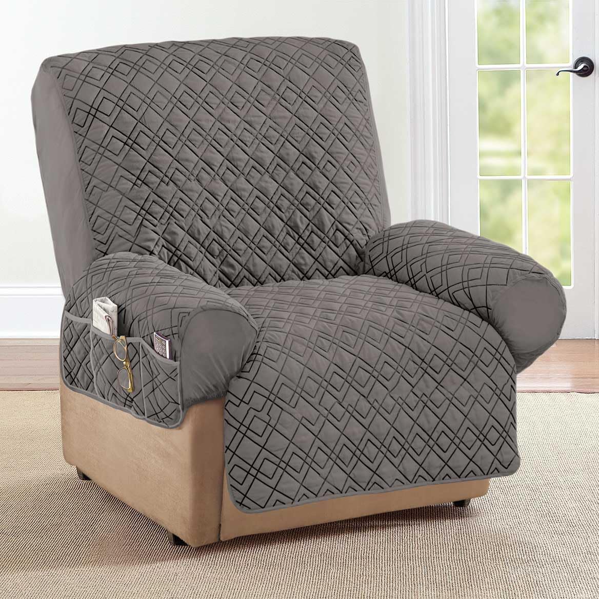 Collections Etc Diamond-Shape Quilted Stretch Recliner Cover with Storage Pockets and Elastic Straps - Furniture Protector