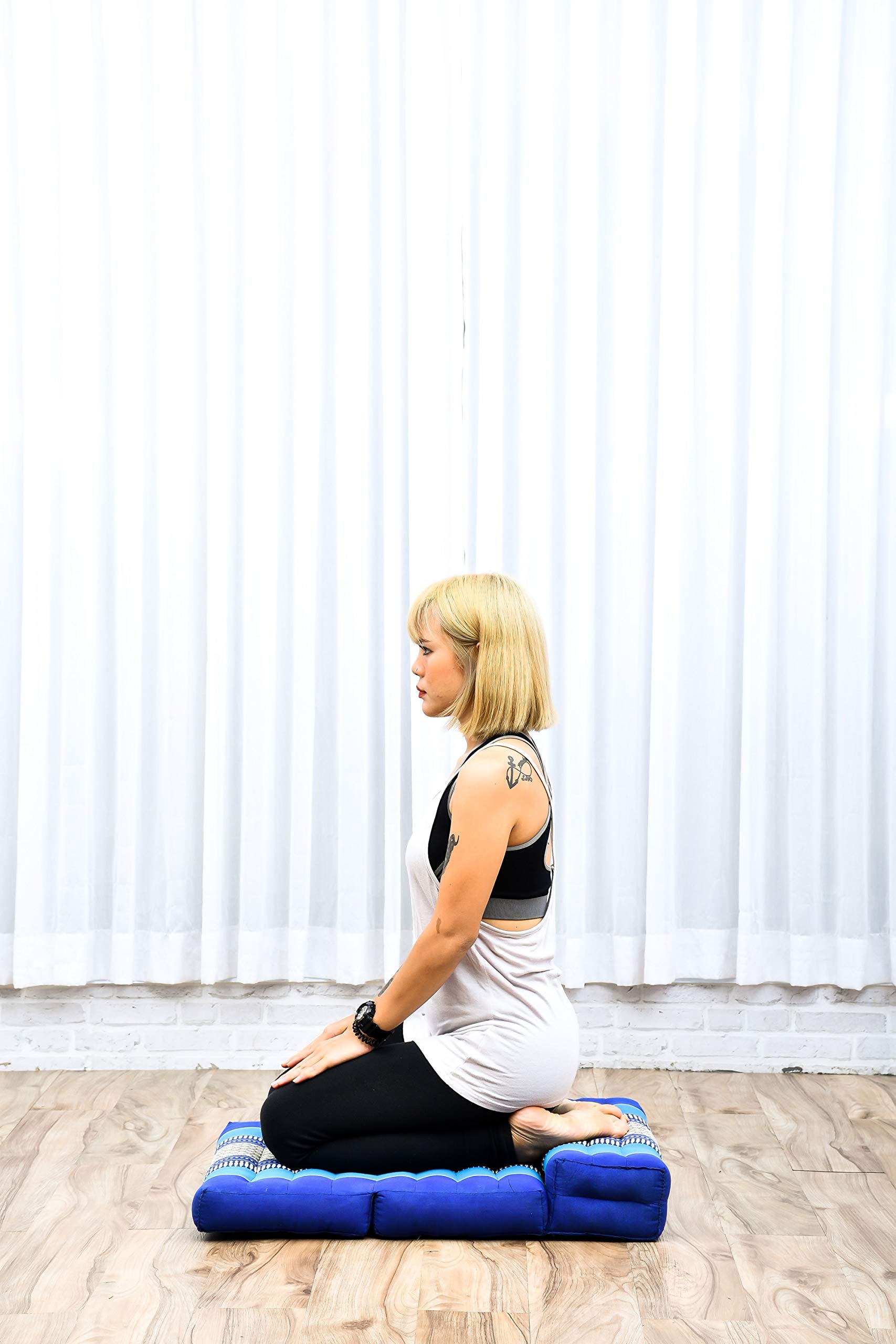 Leewadee Foldable Floor Mattress – 2 in 1 Floor Meditation Mat for Yoga and Relaxation, Seating Futon with Kapok, 20 x 28 inches, Blue