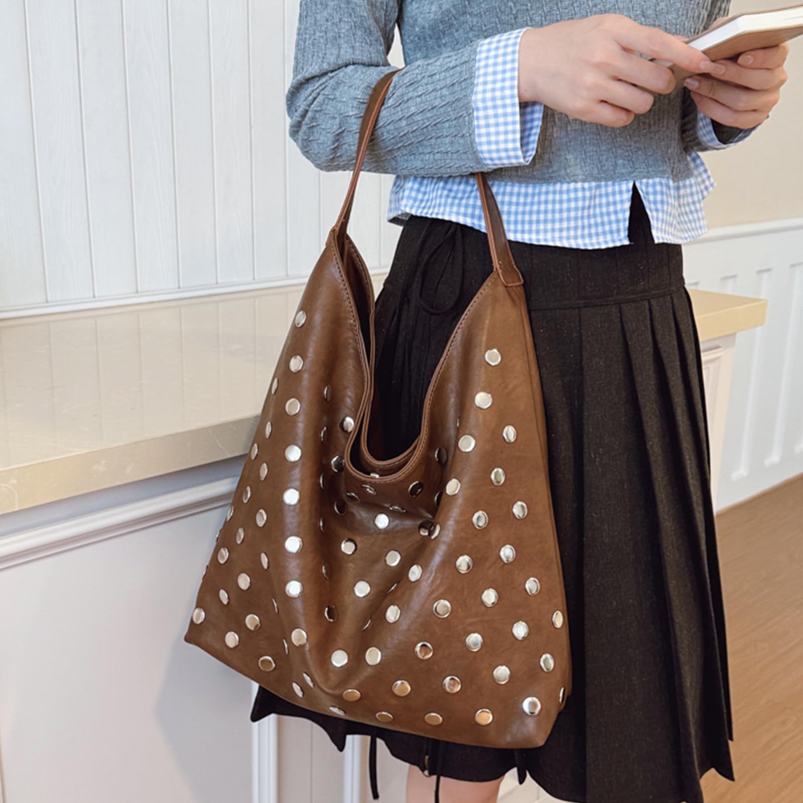 Bolso de mano de piel sintética para mujer con remaches, bolsa de hombro informal de gran capacidad para actividades diarias y salidas, Café 2 unidades, 460x280x220MM, Informal