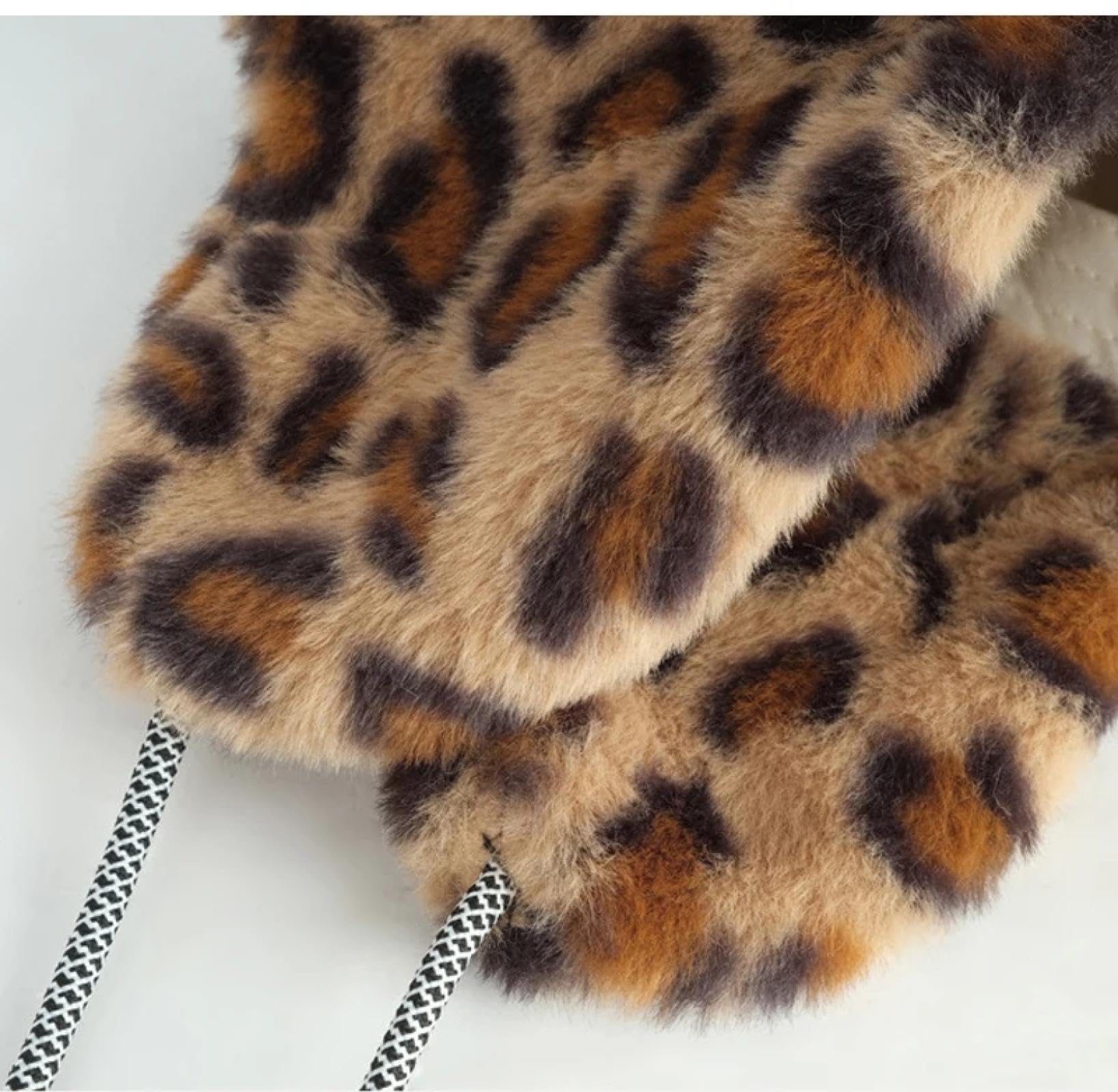 Czapki Czapki Skullies Czapki Beanie Leopard Print Bomber Czapki dla Kobiet Zimowe Pluszowe Pogrubione Ciepłe Pulower Czapka Koreańska Moda Ochrona uszu Czapka Narciarstwo Kapelusze Pilota