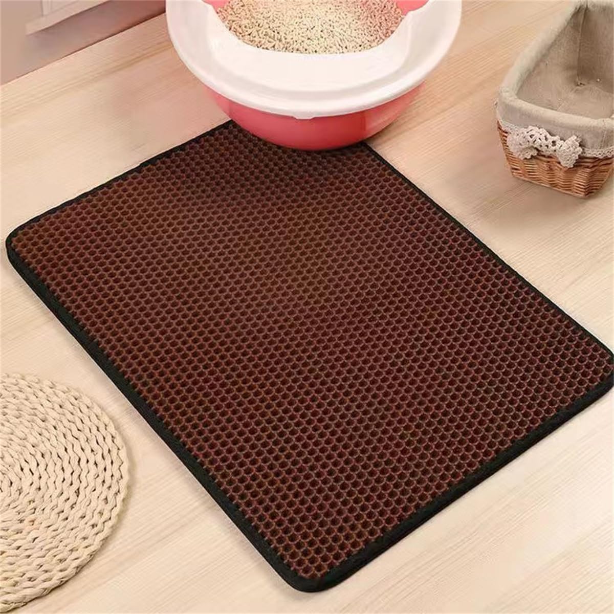 Xisnuient Honeycomb Cat Mat, Traps Litter, Two Layer Trapping Kitty Mats, Scatter Control, Soft on Paws, Indoor Box Supplies and Essentials,Easier To Clean, Washable (55x75cm,Curry)
