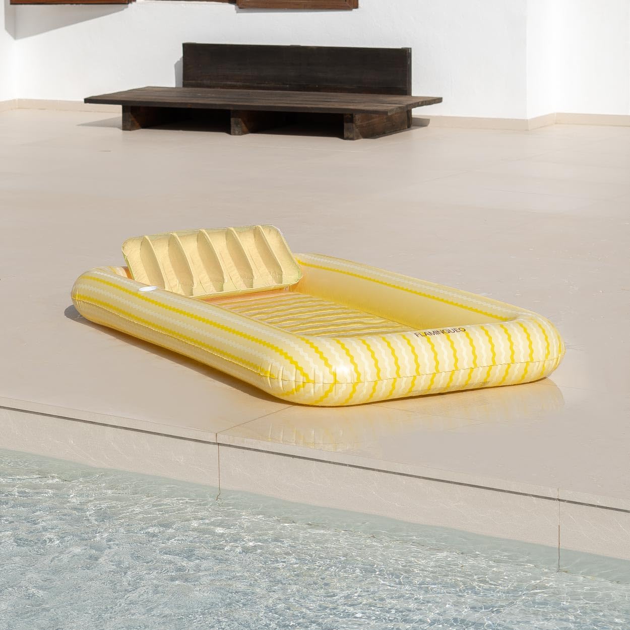 Flamingueo Materassino Mare - Tanning Pool Individuale - Portabicchieri Incluso - PVC Resistente - Dimensione Grande - Cuscino Smontabile