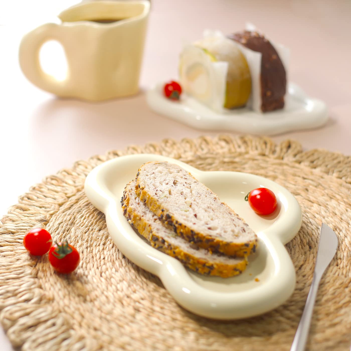 Jewelry Dish Trinket Tray for Women, Ring Dish Holder, Unique Cloud Shape Ceramic Plate Cute Things Vanity Aesthetic Room Decor Mother's Day Birthday (): Crème