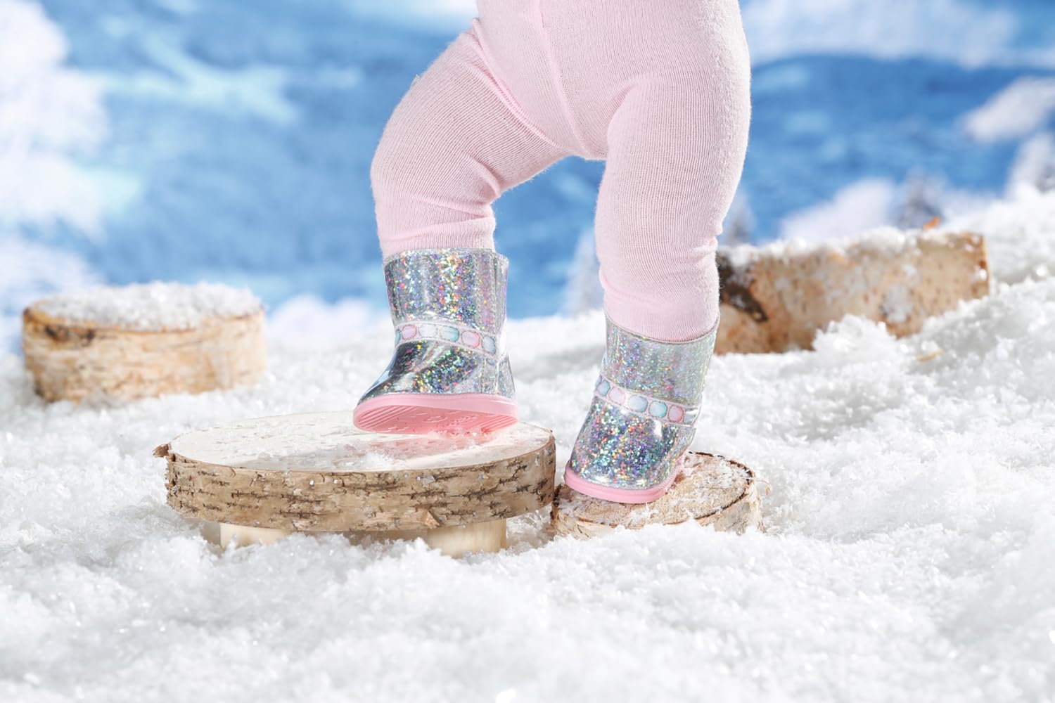 Baby Born Buty zimowe niskie dla lalek 43 cm - łatwe dla małych dłoni, kreatywna zabawa promuje empatię i umiejętności społeczne - dla małych dzieci w wieku od 3 lat - zawiera buty z różowymi