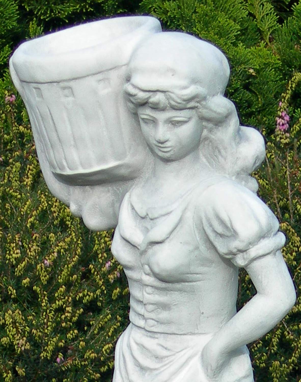 Gartenfigur Dekoskulptur Deko Figur Statue Junge Frau mit Pflanztöpfen H 50 cm Skulptur aus Beton