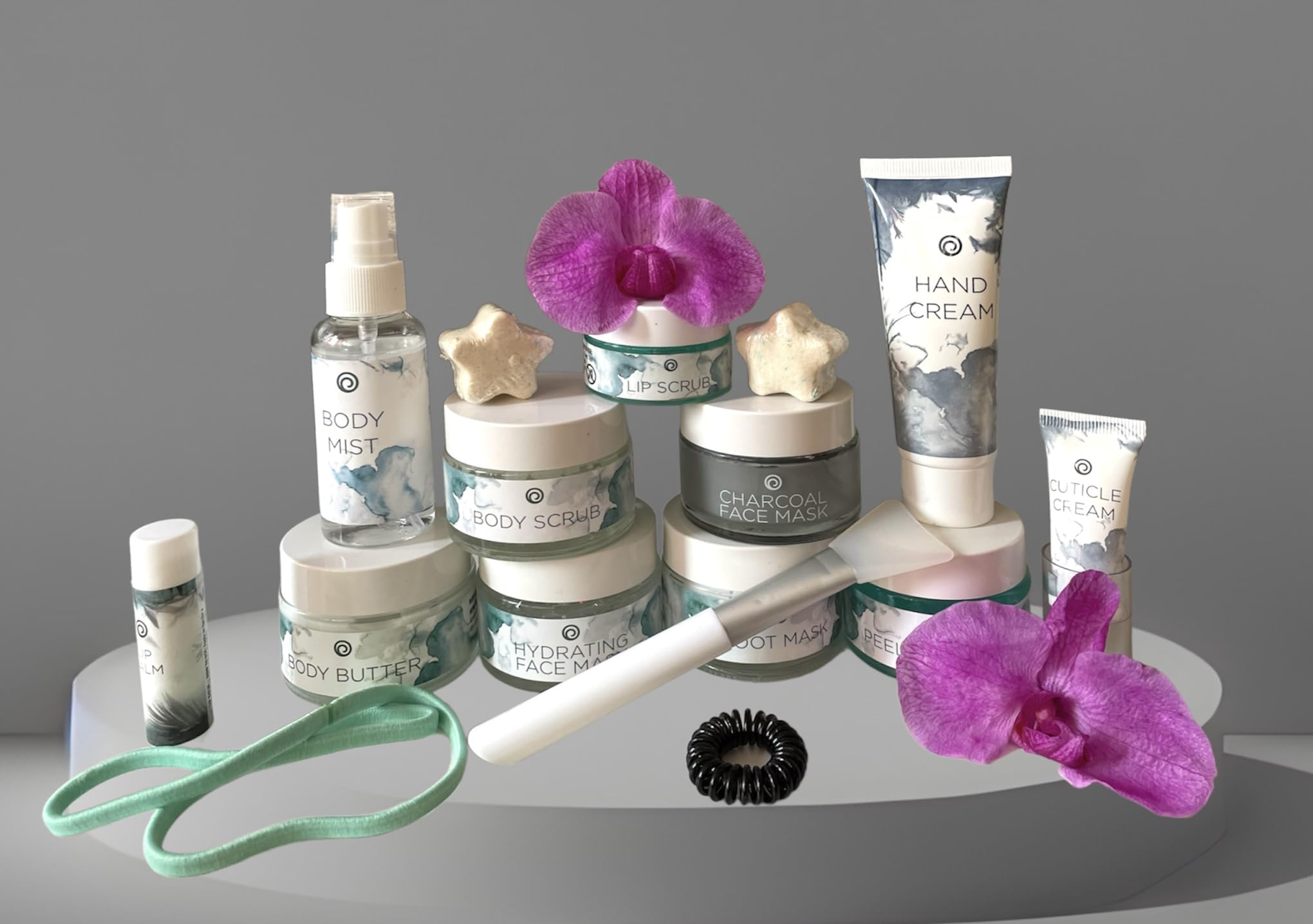Set benessere, cura e confezione regalo con maschere, creme, scrub, ecc. - 16 applicazioni spa e prodotti per la cura di viso, mani, corpo e piedi - edizione limitata