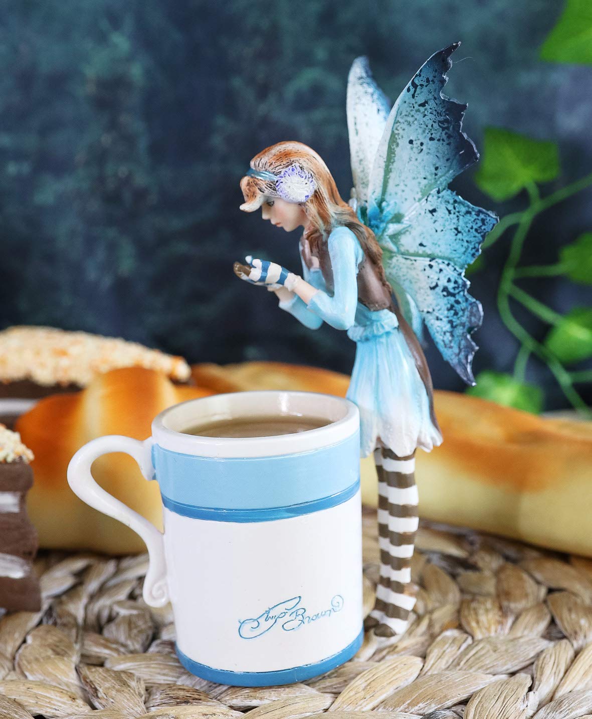 Atlantic Collectibles - Figura de hada de cacao, color marrón y crema, figura de hada de cacao caliente, 15,24 cm de alto