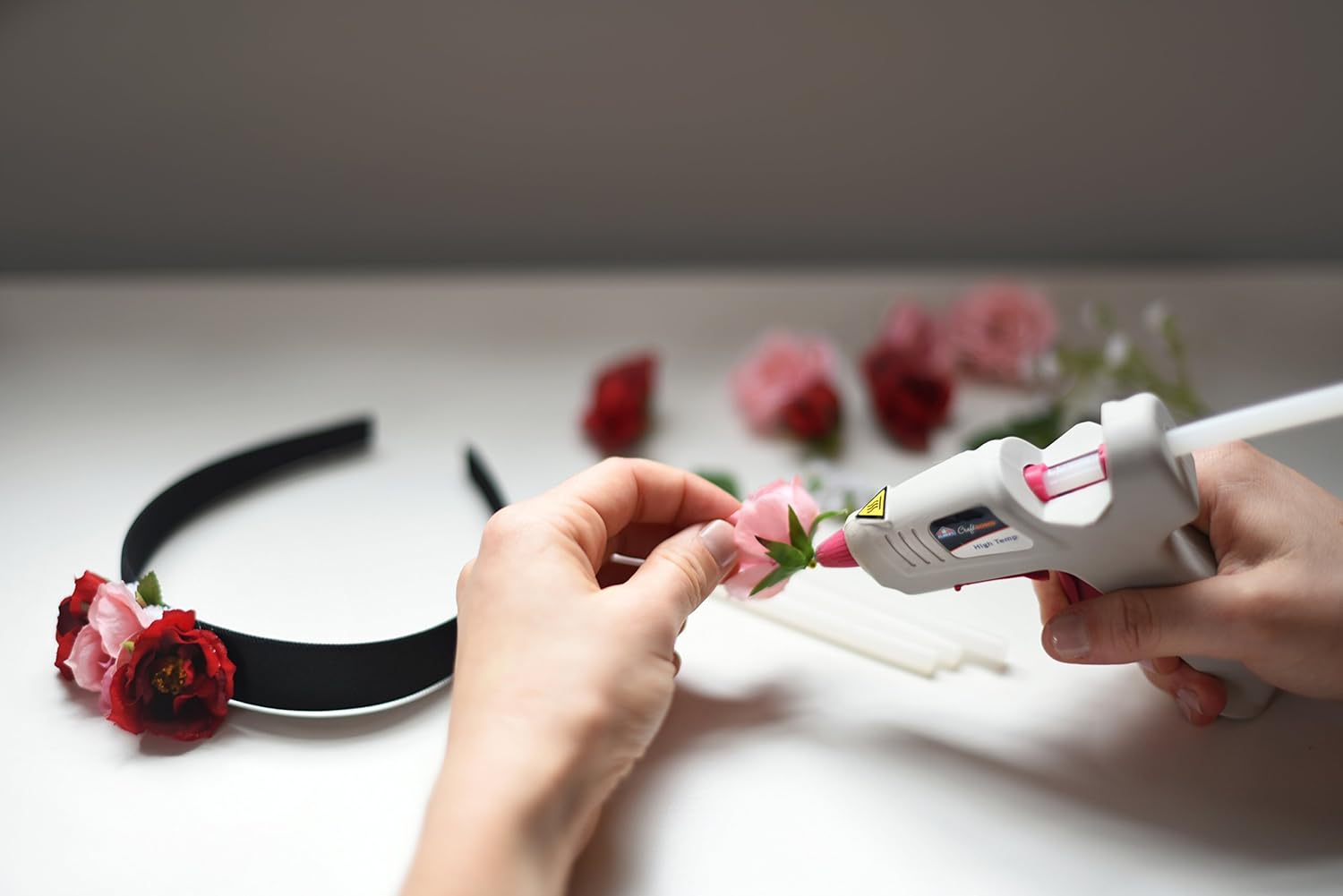 Elmer's Craft Bond High-Temp Mini Hot Glue Gun, 10W (E6048) : Arts, Crafts & Sewing