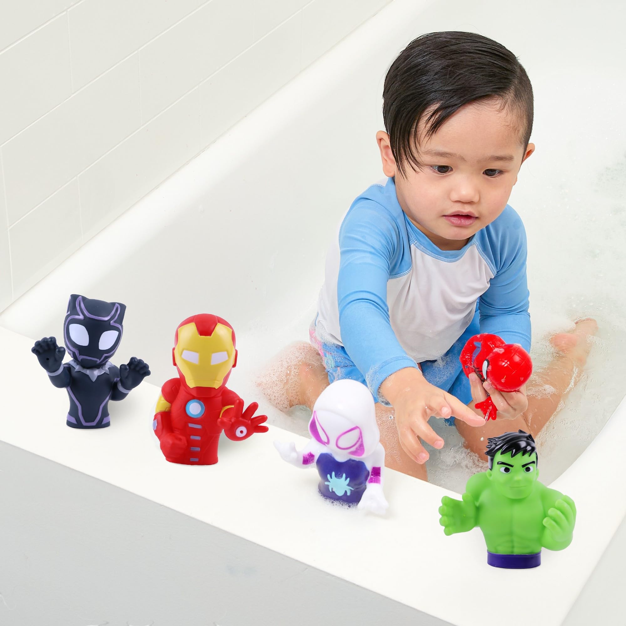 Marvel Spidey & Friends – Plus Avengers – 5-teiliges Bade-Spritz-Eimer-Set – Badespielzeug für Baby und Kleinkinder – inklusive Organizer-Eimer – Aufbewahrung von Badezeit und Wasserspielzeug