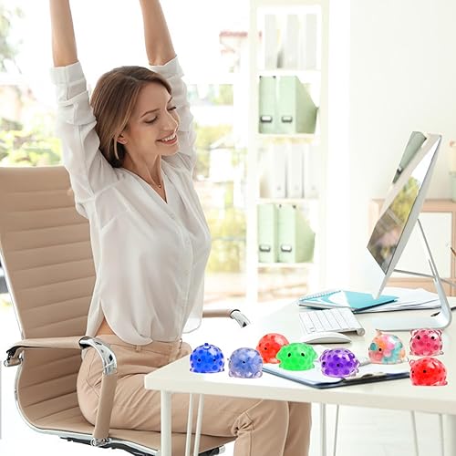 Miniatura 6 de Paquete de 48 juguetes esponjosos de animales pequeños Mochi a granel, bolsas de regalos para recuerdos de fiesta, mini bolas de strees juguete para