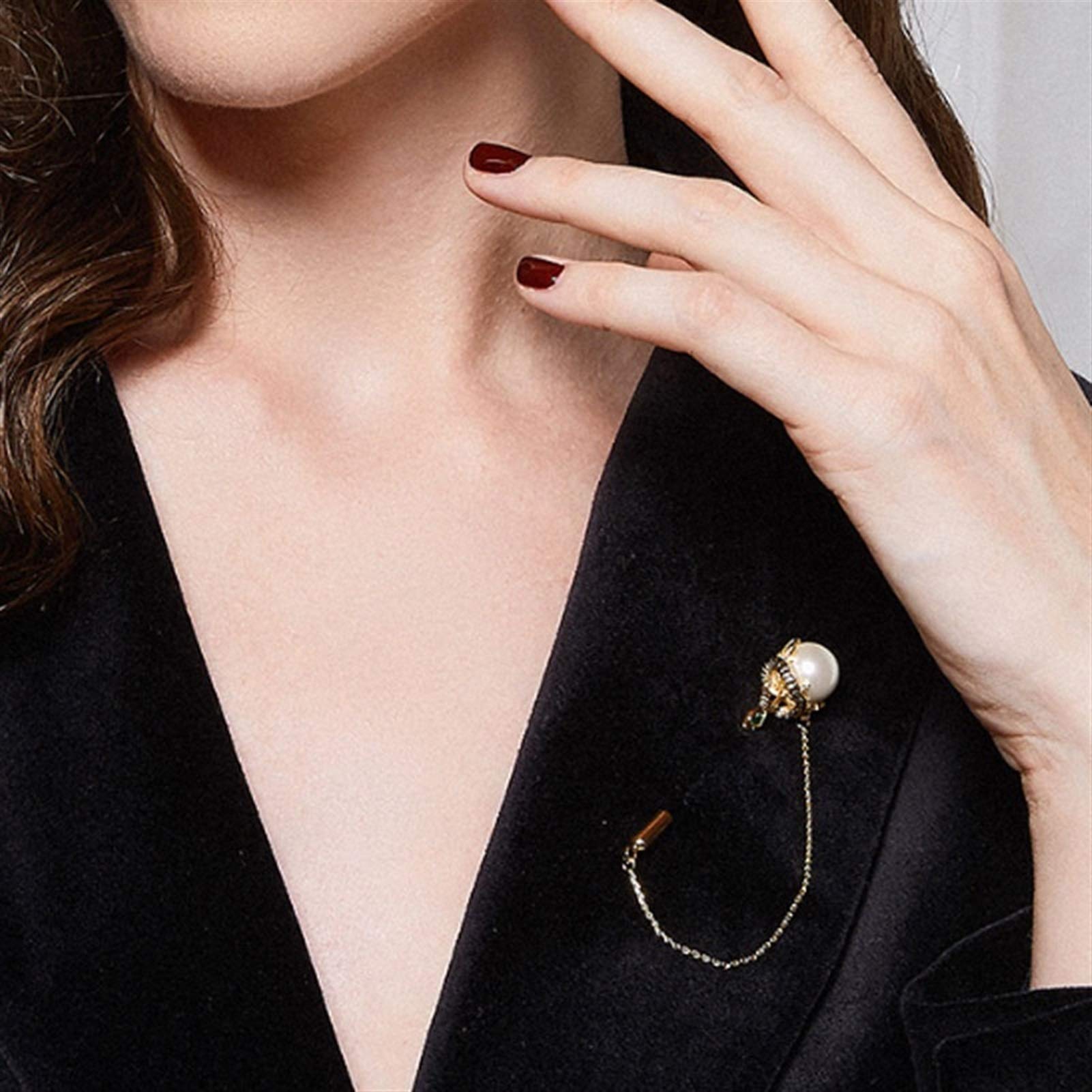 Imitación perla Pin Brooche Hembra Anti-Bare Cuello Hebilla de alta gama Accesorios en V Alfileres