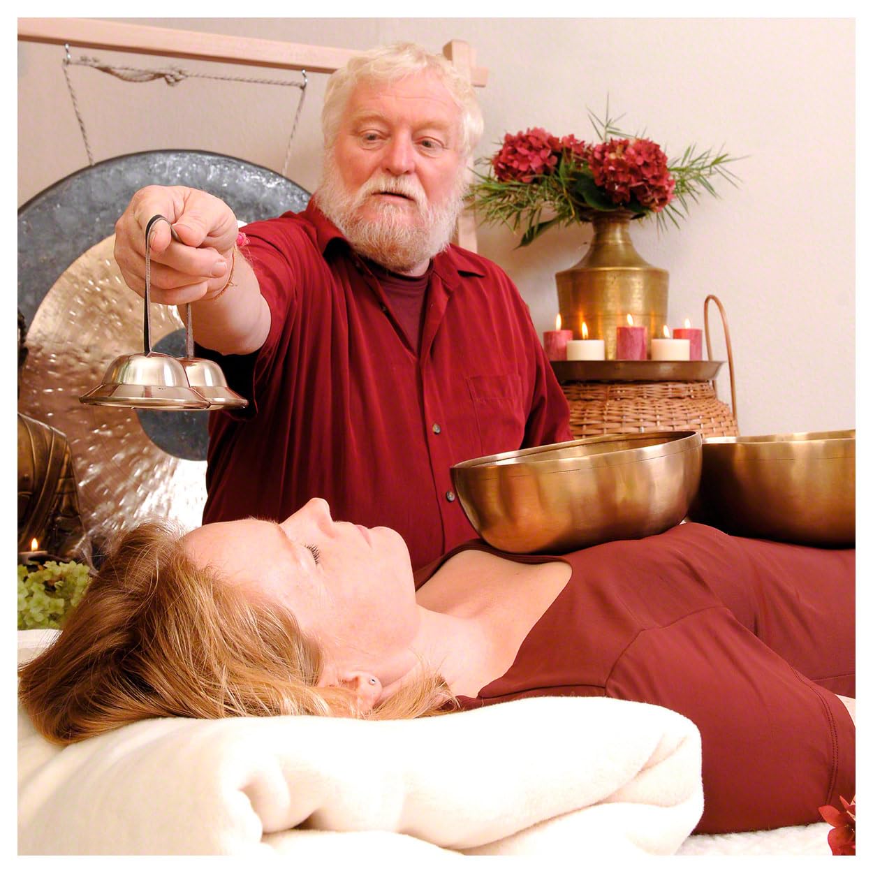 Peter Hess Klangschale Gelenk- und Universalschale, 21 cm, 900-1000 g - Original für Klangtherapie, Yoga & Meditation, inkl. Schlägel
