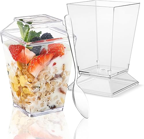 TOFLEN Vasos de postre de 50 unidades de 5 onzas con cucharas y tapas, de plástico transparente con patas de postre para postres y vasos de servir