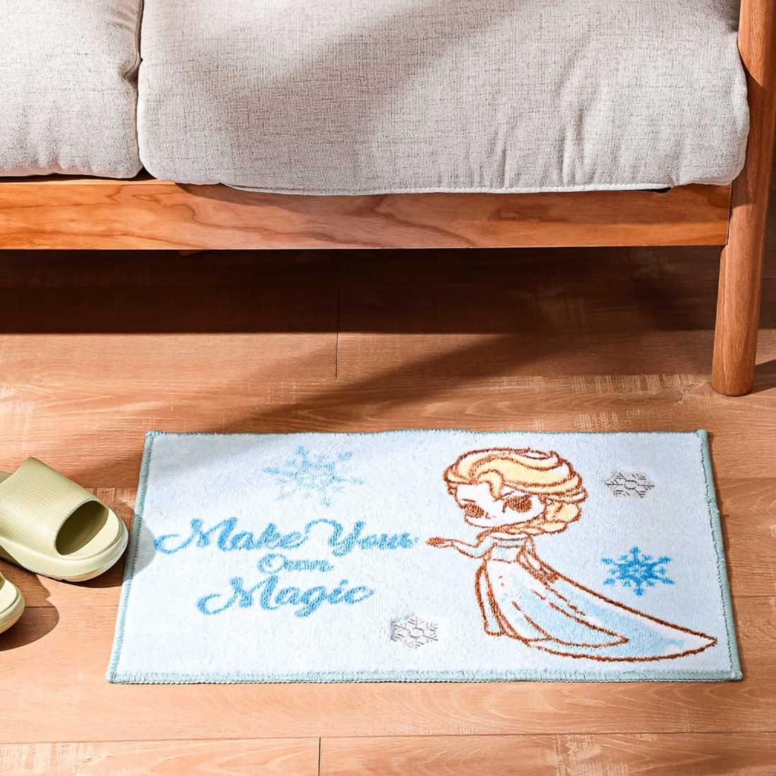 MINISO Frozen Door Mat 23.6"x15.7" | Durable Welcome Mat Non Slip Entrance Rug for Indoor Outdoor Use | Low Profile Front Doormat for Entryway, Living Room, Bedroom