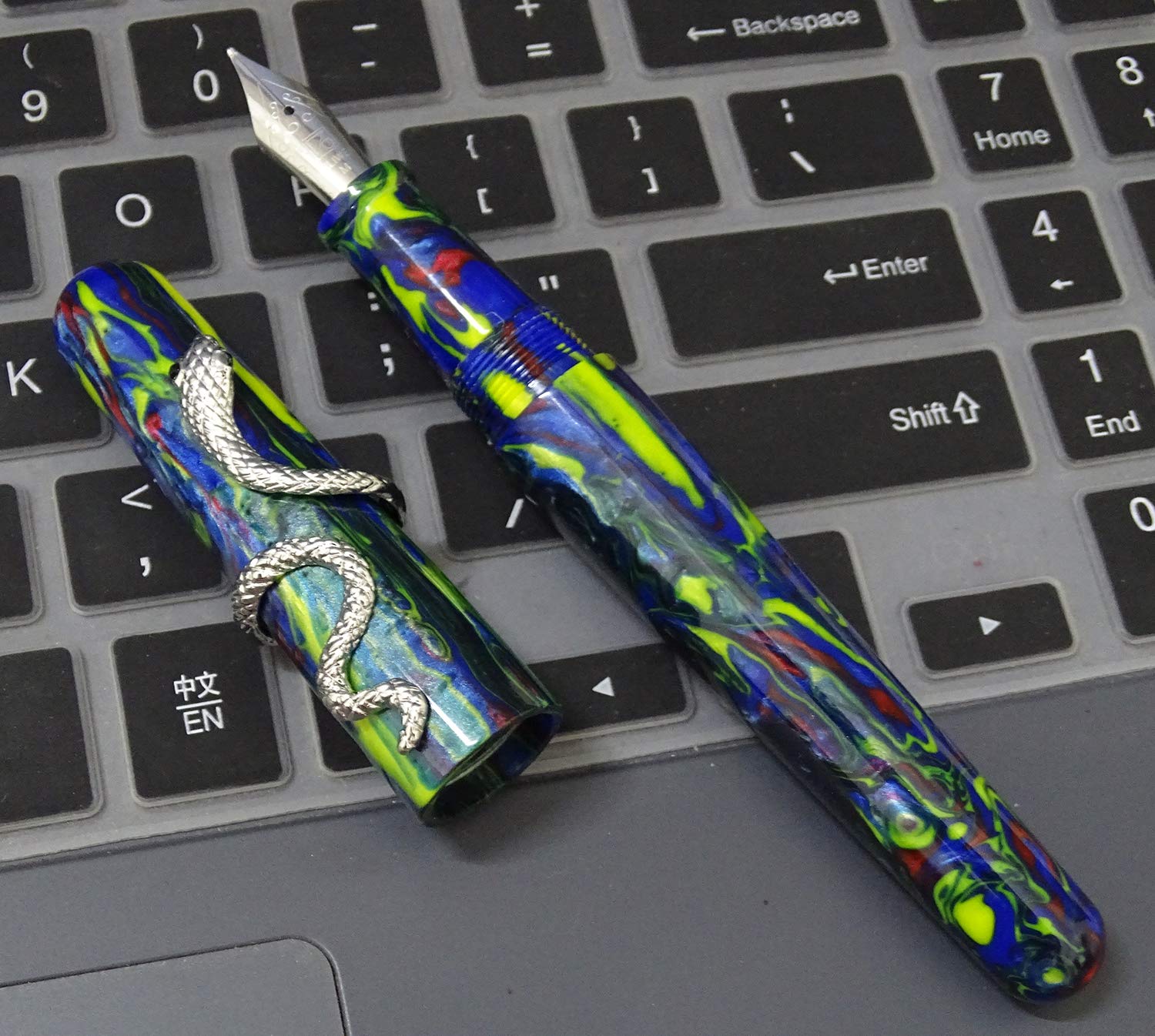 Amazon | Fuliwen 017 万年筆 ミディアムペン先 星月夜 セルロイド樹脂