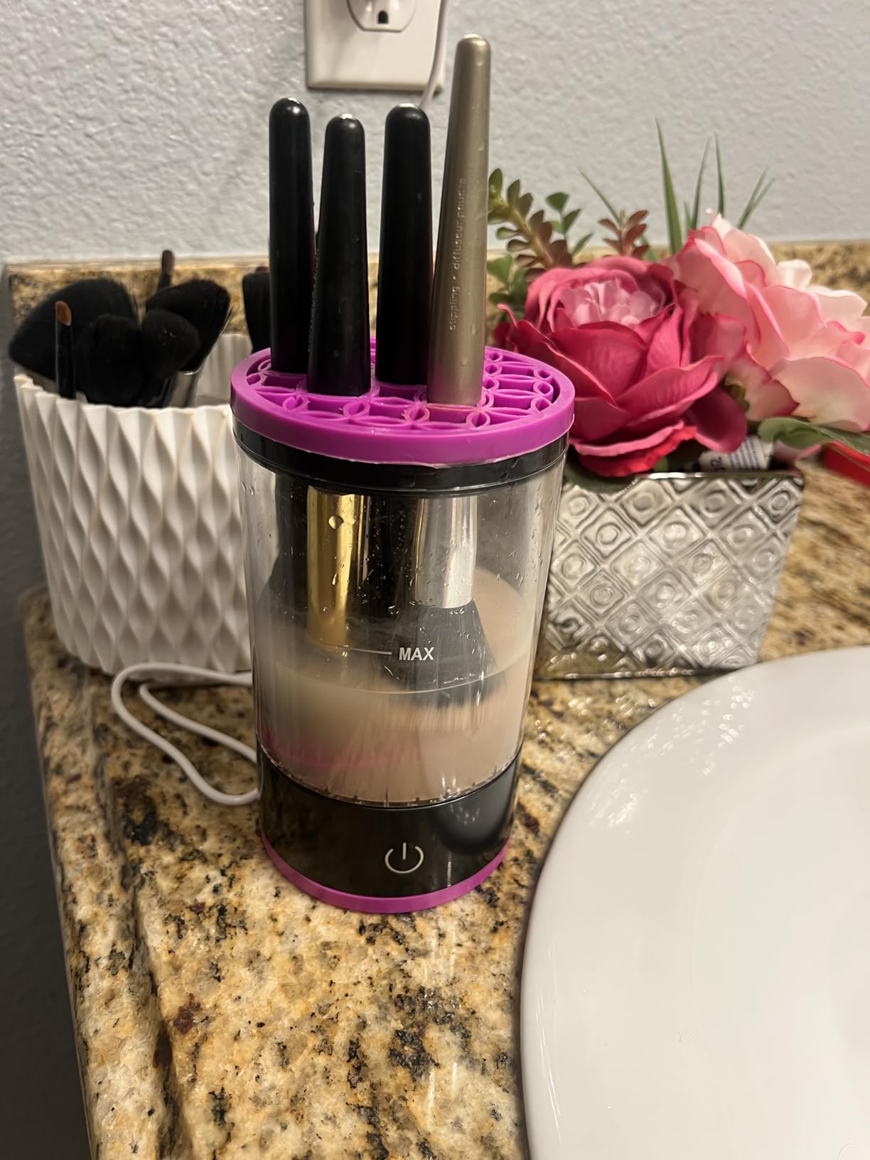 Love this Makeup 💄 brushes cleaner 💕🥰🌟🌟🌟🌟🌟