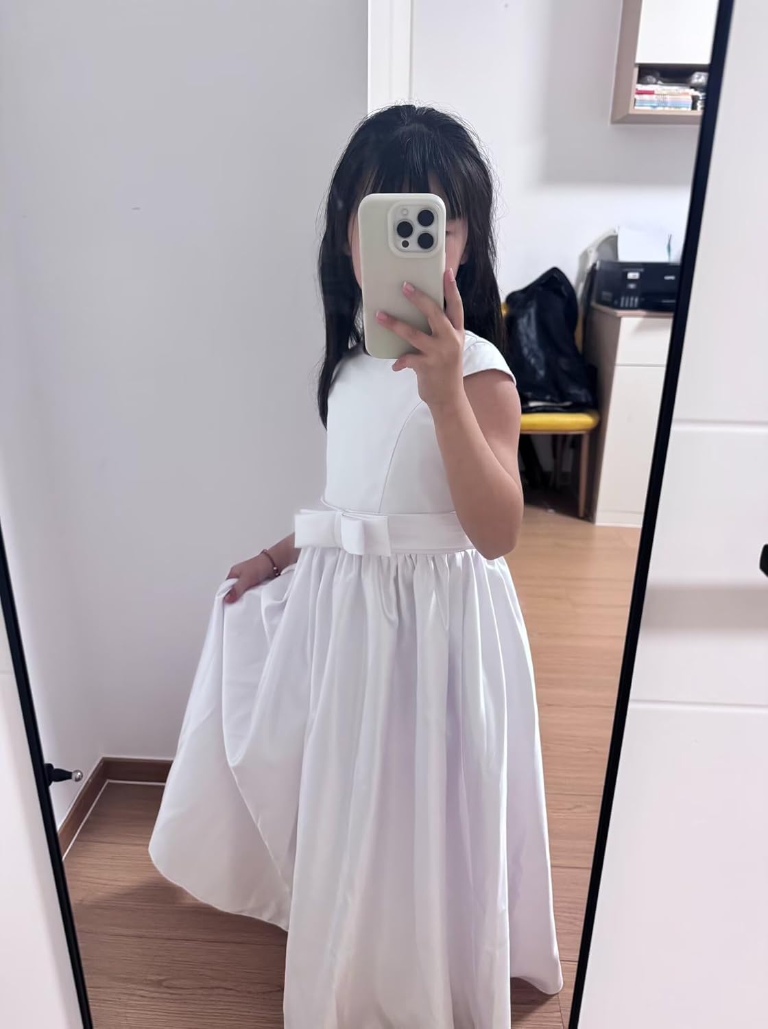 Flower Girl Dresses for Wedding Short Sleeve Satin Prom Dress Princess First Communion Dresses with Pocket