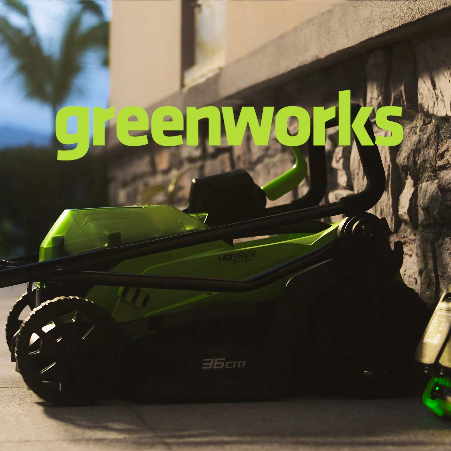 Cortacésped sin cable Greenworks GD24X2LM36K2x (Li-Ion 2x24V 36cm anchura hasta 250m² 40L recogedor de hierba 5 regulaciones altura de corte con batería de 2x2Ah y cargador de doble ranura)