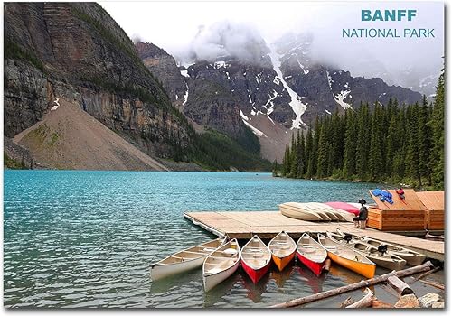 Banff, Canadá, Moraine Lake and Canoes Travel Refrigerator Magnet Tamaño 2.5" x 3.5"