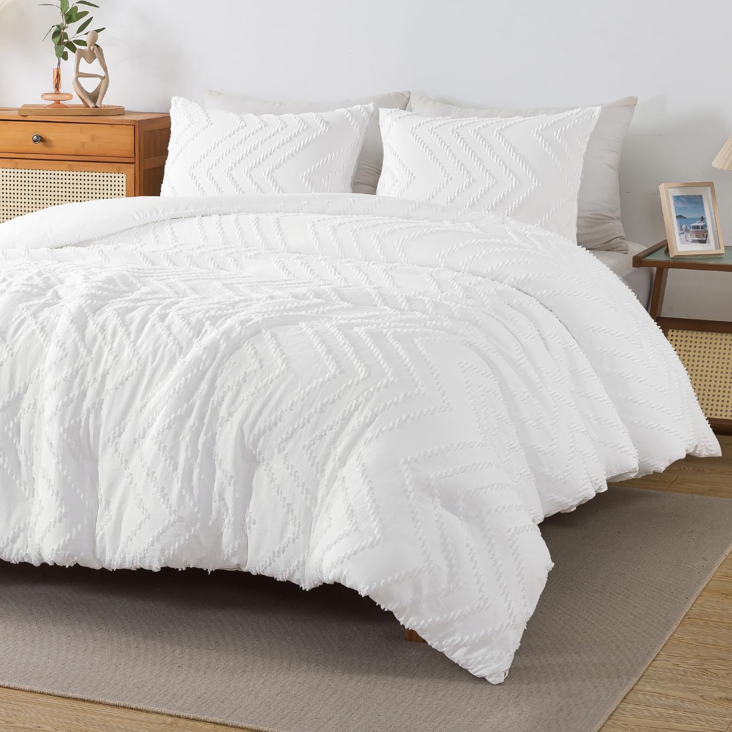 YelaJoy White Comforter King Size, Boho Soft Fluffy Warm Lightweight Bedding Comforter Sets for King Bed, 3 Pieces Chevron Tufted Aesthetic Microfiber Lightweight Comforter Set