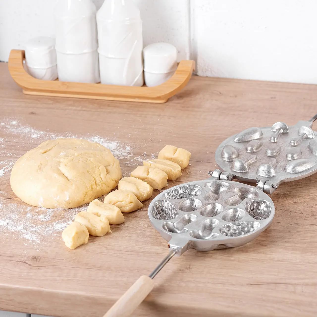 Cookie Assorted Maker Mushrooms Oreshki Nuts 16 Skillet Oreshki Mushroom Cookie Candy Maker 16 wells griddle Walnut Pastry New Set Cookies Pastry Baking Tool 1-N