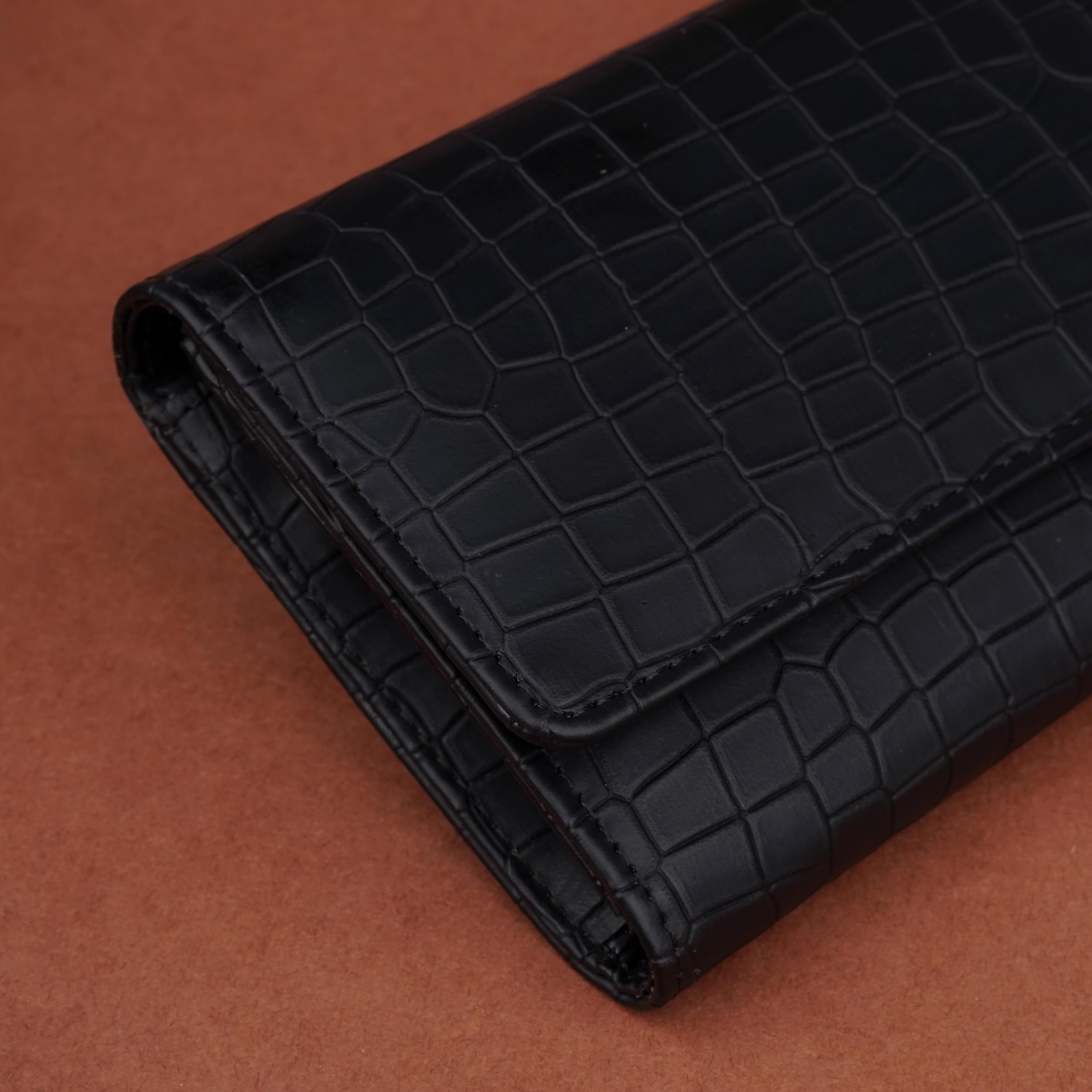 The Wallet Store Croco Design Clutch - Black