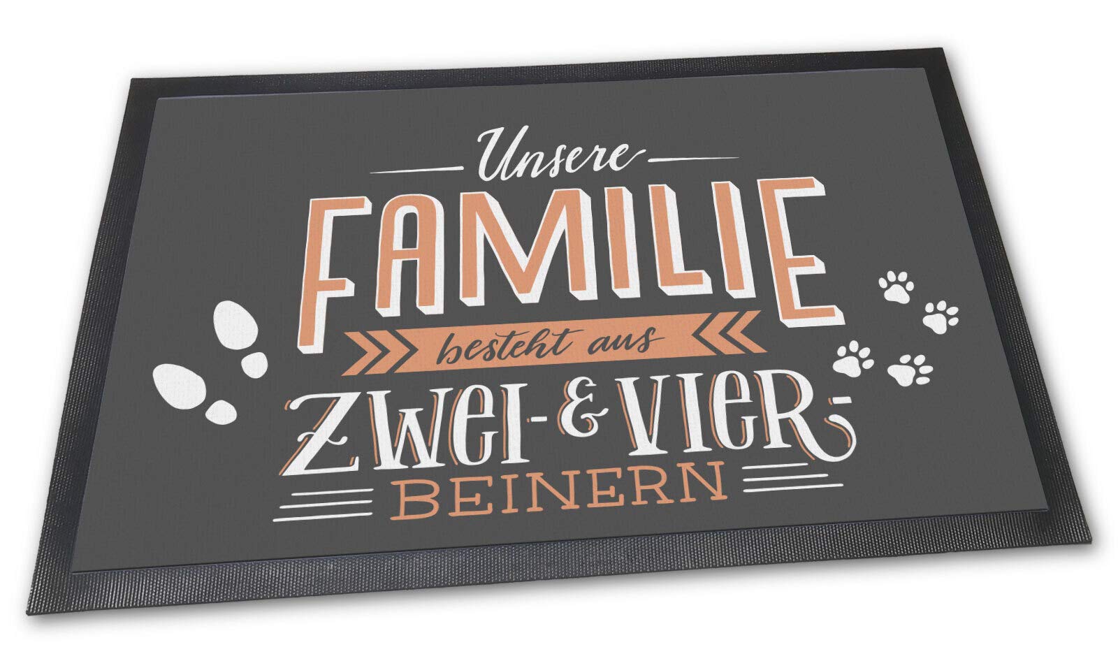 PfotenSchild Fußmatte mit lustigem Spruch - Unsere Familie besteht aus Zwei- und Vierbeinern - Geschenkidee für Familien mit Haustier - 90 x 60 cm