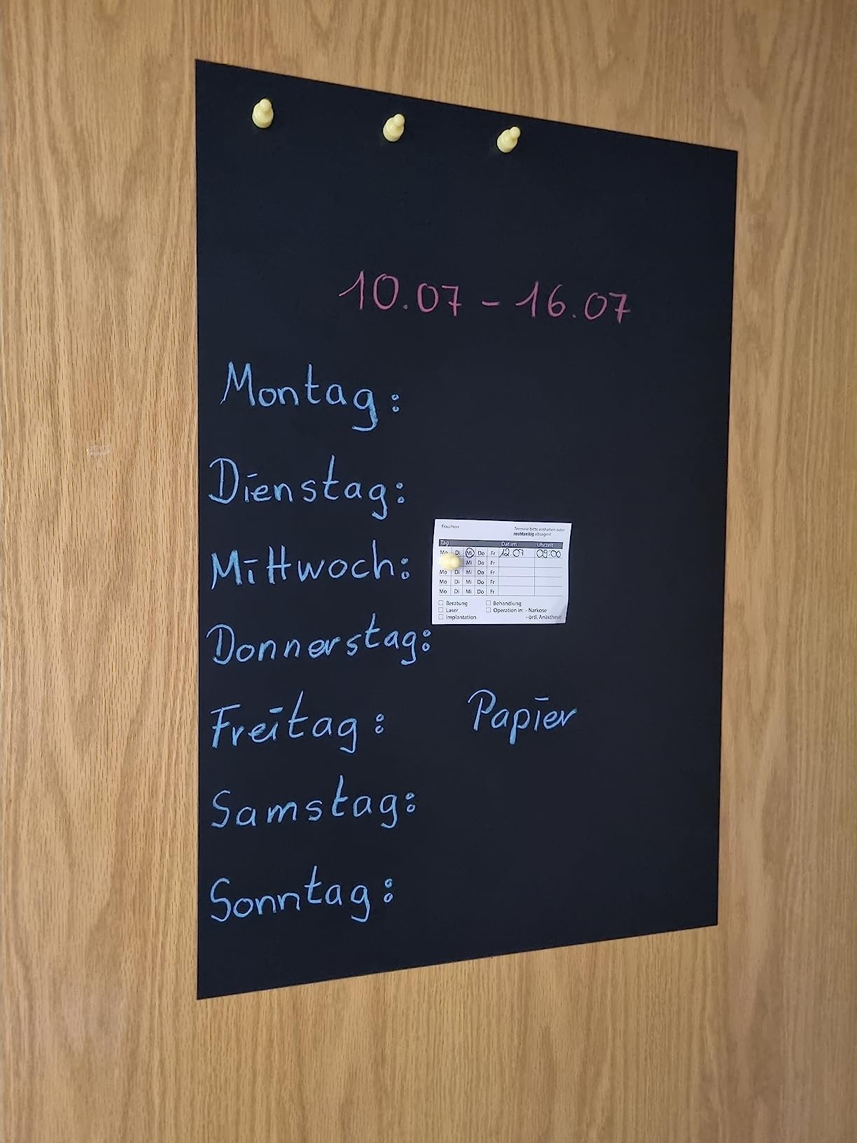 MagChalk – Selbstklebende Magnet- & Kreidetafel in 40 Größen | Schreibtafel Kinder Tafel schwarz beschreibbar, klebend abwischbar, magnetisch (100x50cm)