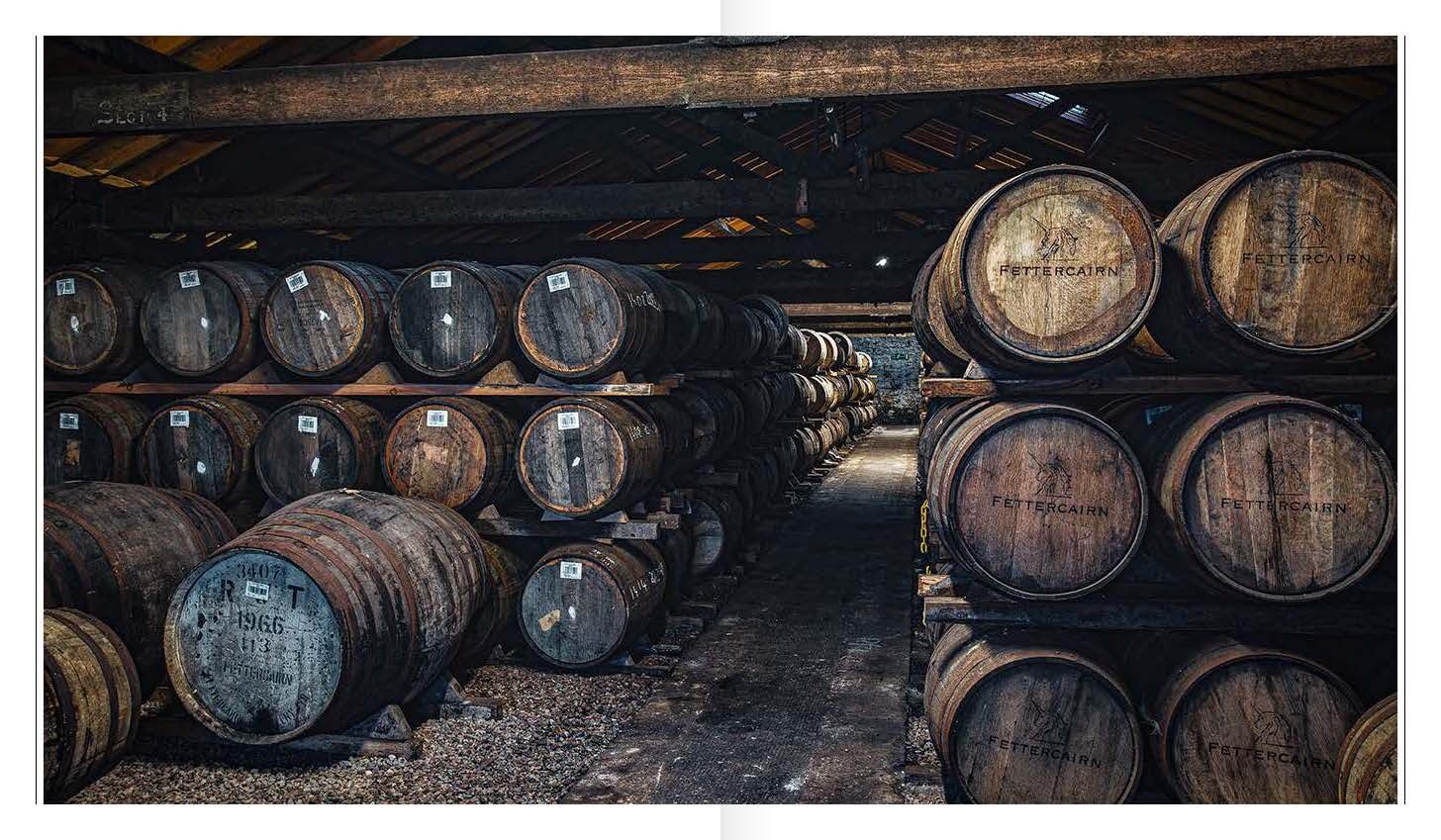 Scotch Whisky: Eine Reise zu Schottlands besten Destillerien. Mit stimmungsvollen Landschaftsaufnahmen