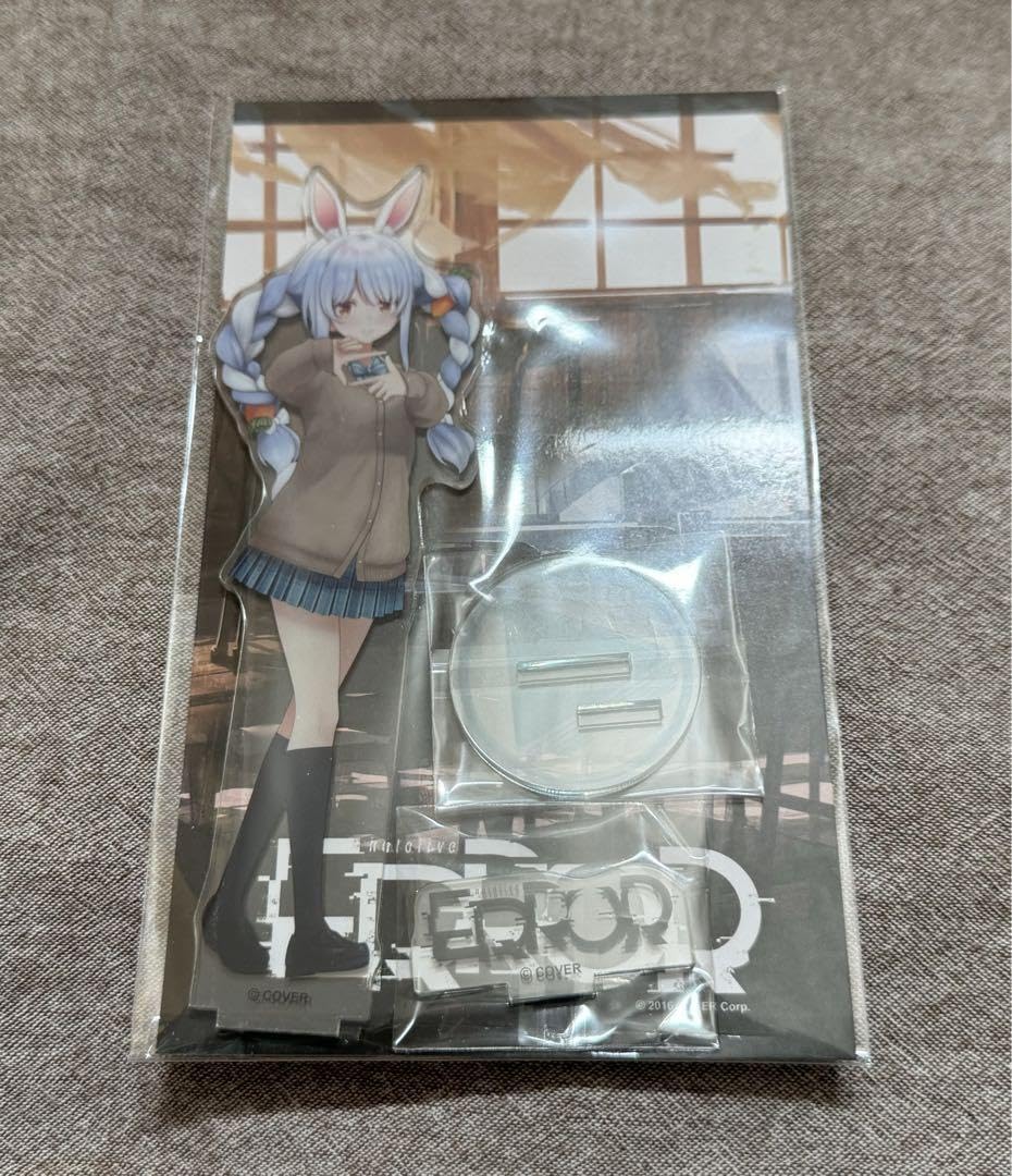 Amazon.co.jp: 兎田ぺこら ERROR 青上高校 アクリルスタンド : おもちゃ