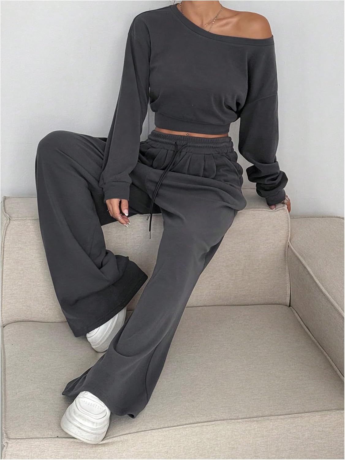 Verdusa Women's 2 Piece Tracksuit Off Shoulder Crop Tops and Wide Leg Pants with Pockets Airport Outfits - Image 6
