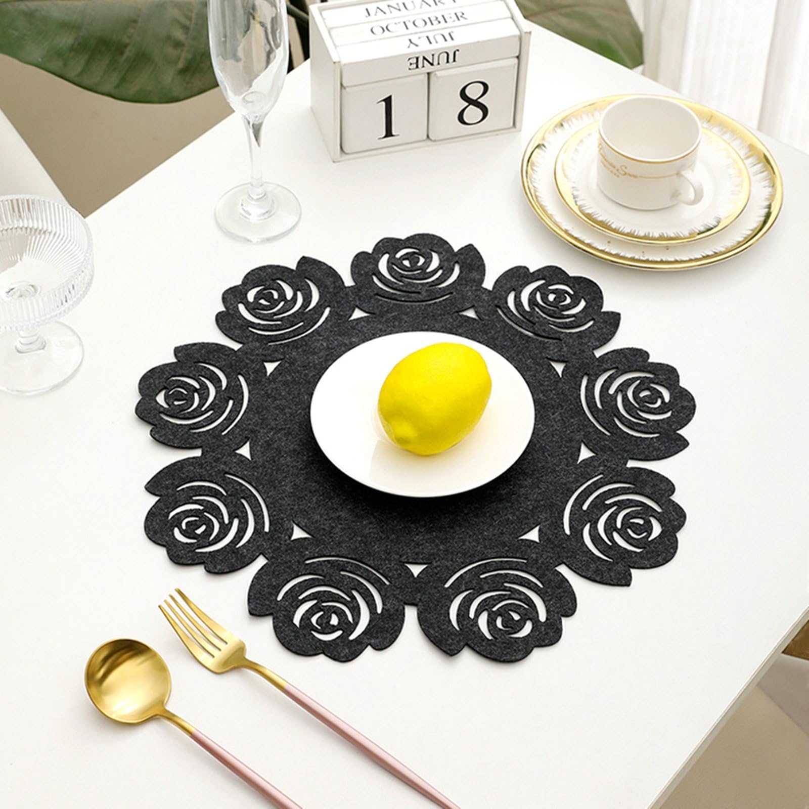 Set de table en feutre 38 cm antidérapant napperon pour cuisine lavable 8 personnes Beydodo