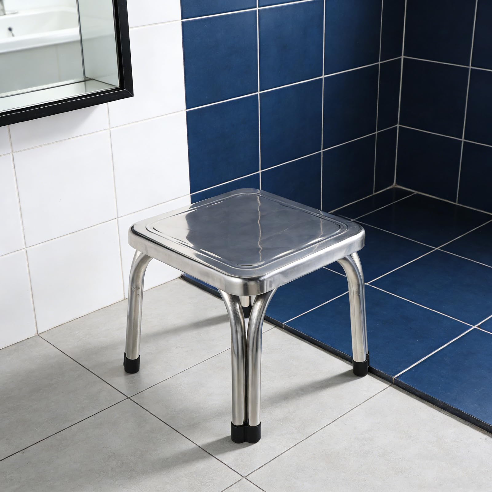 TOPBATHY Taburete de Ducha de Acero Inoxidable Soporte Resistente y Superficie Antideslizante, Banco Compacto para Baño en Hotel y Hogar, Adecuado para Adultos y Personas Mayores