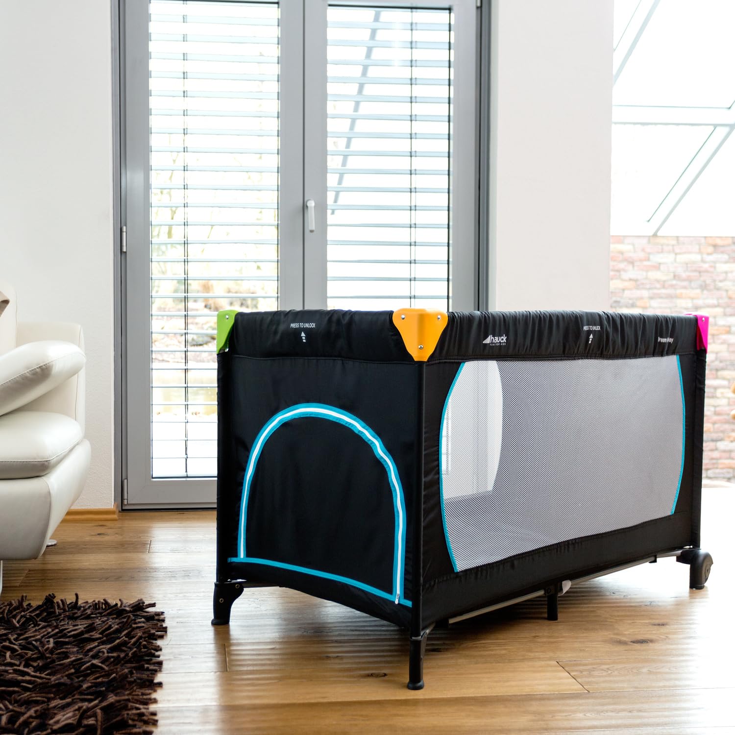 hauck Lettino Da Viaggio Sleep N Play Go Plus - Culla Neonato fino a 15kg - Letto Pieghevole 60x120cm - Box Bambini con Ruote, Apertura Laterale e Borsa - Nero, multicolore