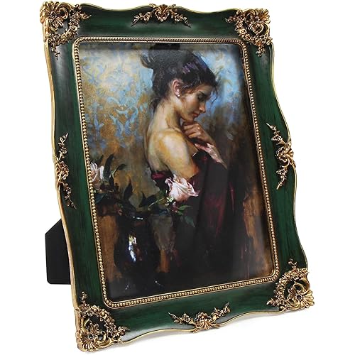 Kilarero 5x7 Vintage Picture Frame, with Embossed Flower Design and Antique Glass Luxury Antique Photo Frames, for Tabletop Wall Hanging, Gift Ideas (Green)