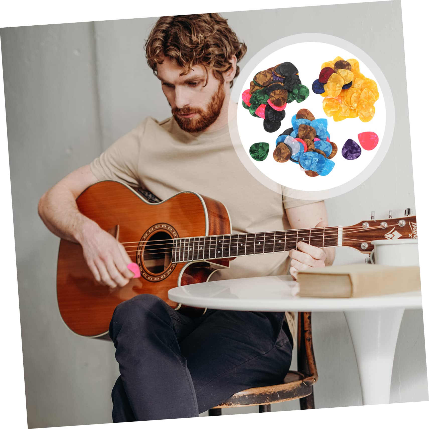 Abaodam 750 Piezas púa de guitarra prácticos accesorios de guitarra púa portátil para guitarra instrumentos musicales organos musicales guitarras bajo púas de guitarra ukelele Celuloide
