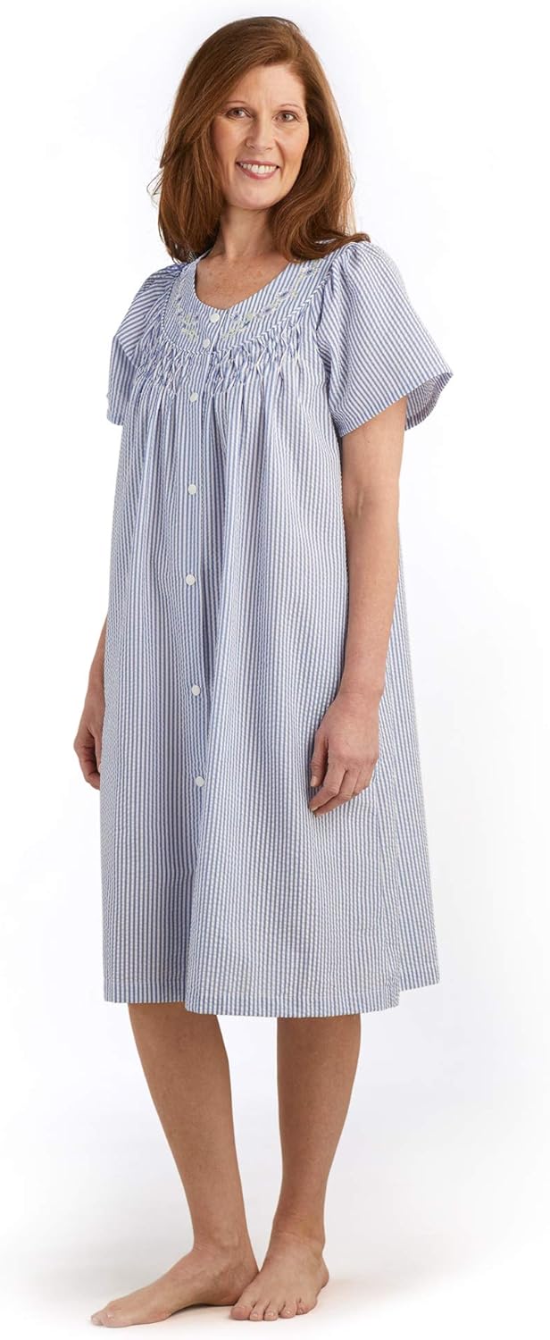 Miss Elaine Robe - Women's Short Seersucker Robe, Snap Front and Short Sleeves, Two Front Pockets, Sleepwear and Loungewear at  Women’s Clothing store