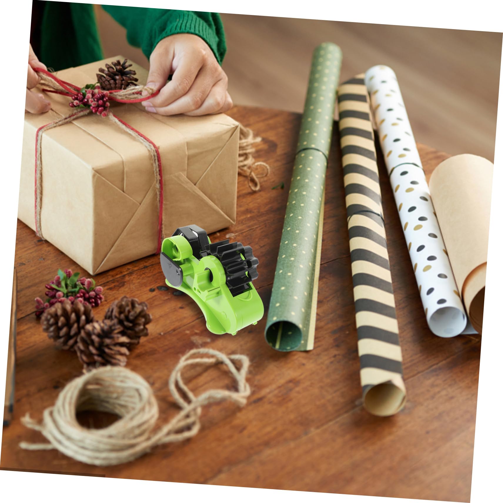 Distributore di Nastro Adesivo Verde in Abs, Supporto Rotondo | Formato 22, 00x11, 00x13, 00cm, Leggero e Portatile, Bordi Lisci senza Bava, per Cassetto Scrivania e Ufficio