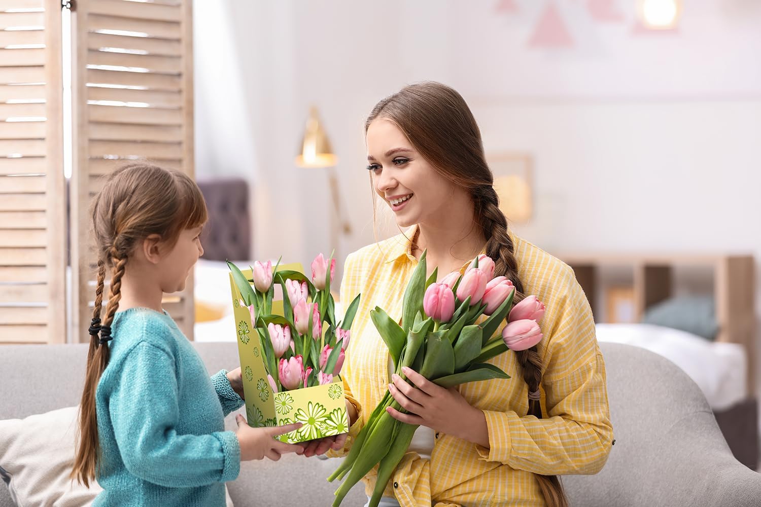 Linelglobal 12 Pcs Mother's Day Flower Wrapping Boxes with handle Florist Bouquet Packaging Boxes for Wedding Birthday Party Arrangements Floral Arrangement Supplies, Yellow, Green