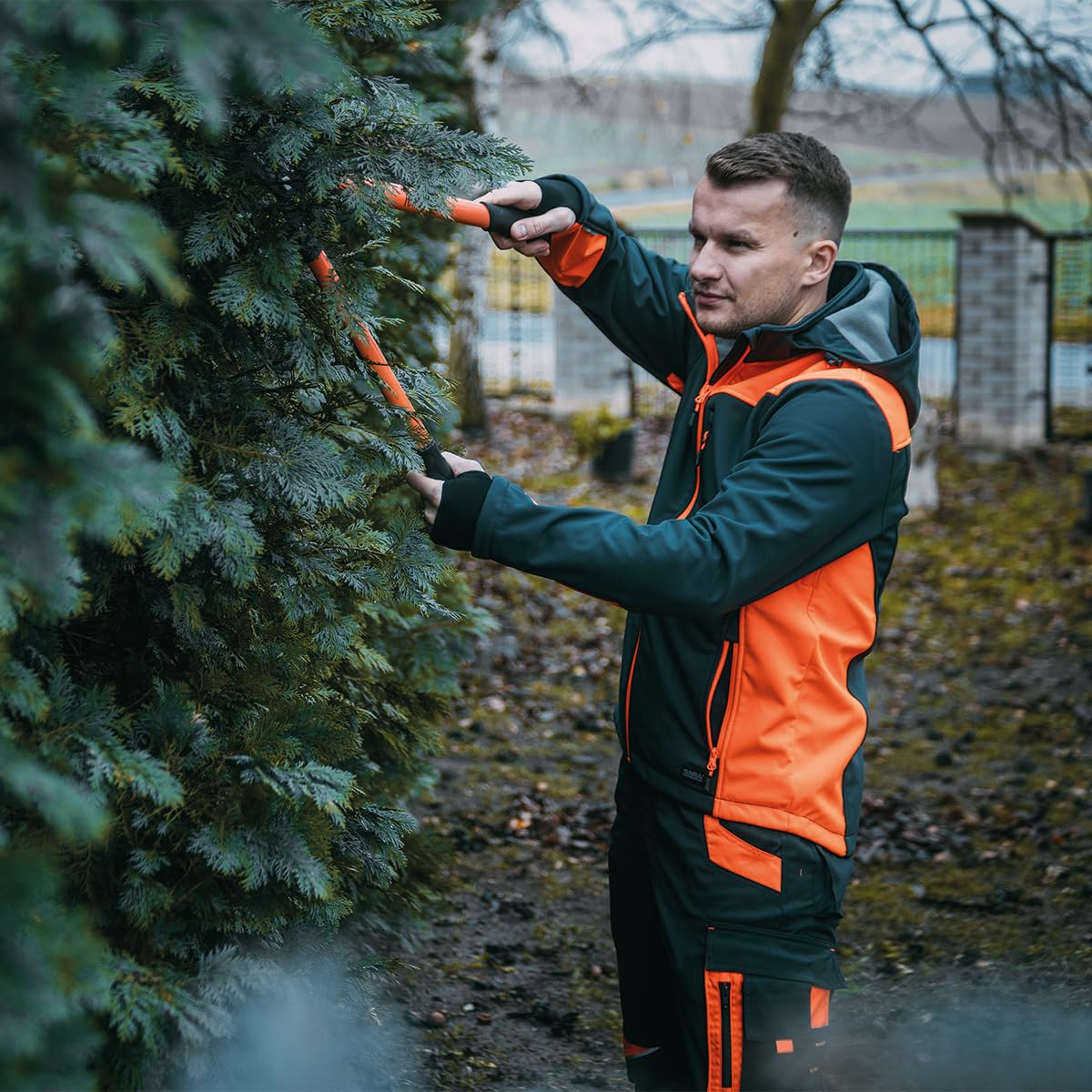 SARA WORKWEAR Arbeitsjacke Herren Softshell - Arbeits Softshelljacke Wasserdicht, Winddicht und Atmungsaktiv - Arbeitskleidung Herren aus Fluoreszierenden Materialien Gr.S-XXXL
