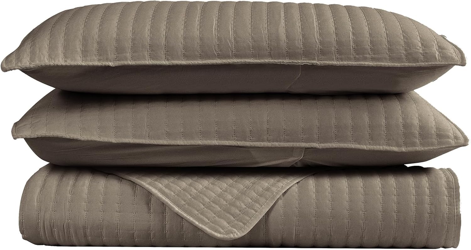 Petrichor Dark Taupe King Size Quilt Bedding Sets with Pillowcases,Lightweight for All Seasons,Pre-Washed Brushed Microfiber Bedspread Coverlet,3-Piece,1Quilt(96" x106”) & 2 Pillowcase(20"x36")