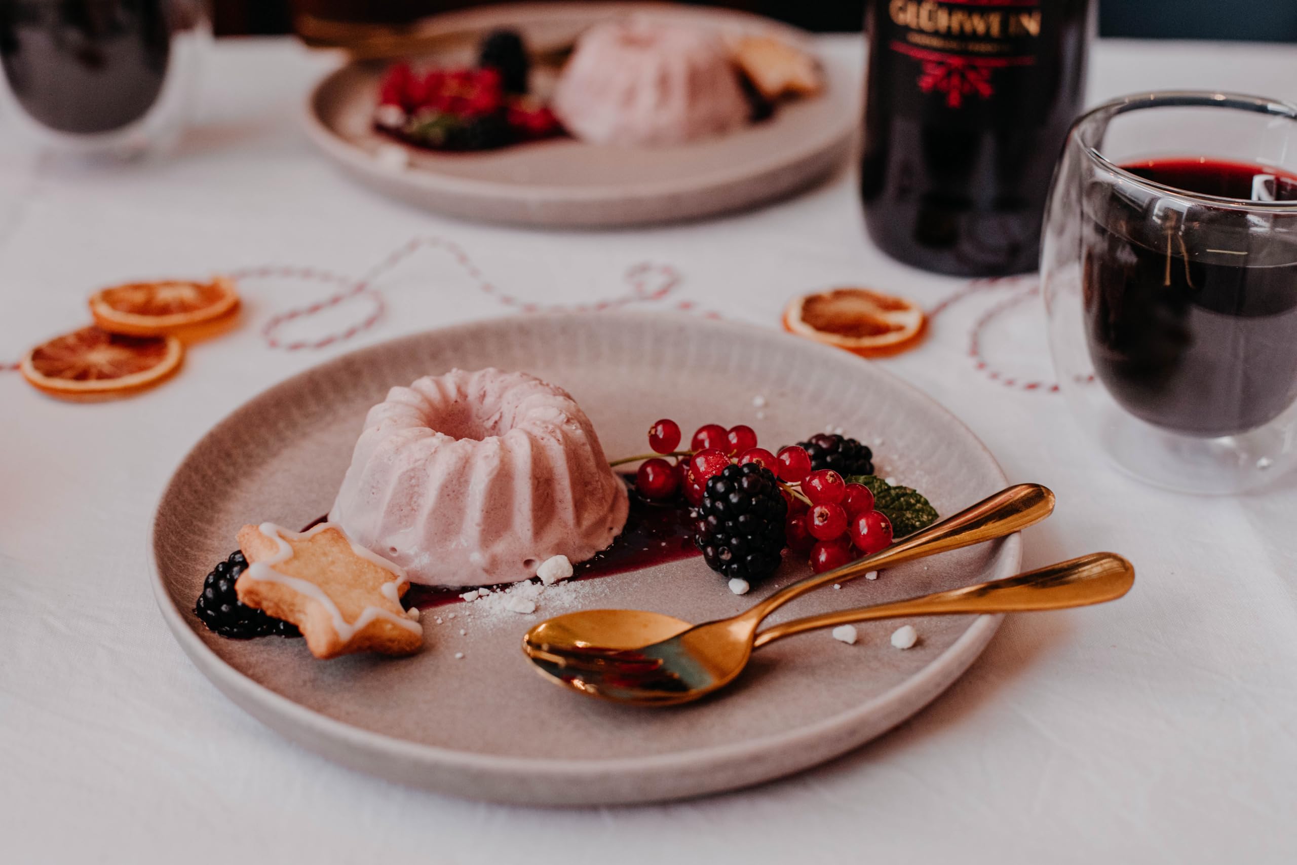 Freixenet Mederaño Glühwein Rot Lieblich (6 x 0,75 l) fruchtig-würziger roter Glühwein; als Geschenk zu Weihnachten oder Adventszeit; für Feuerzangenbowle; auf den Christkindl-Markt, Weihnachtsmarkt