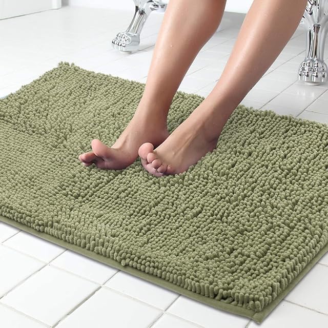 ITSOFT Plush Microfiber Non Slip Soft Bathroom Rug, Absorbent Machine Washable Chenille Bath Mat | Quick Dry Carpet, Great for Bath, Shower, Bedroom, or Door Mat, 61x43cm Sage Green