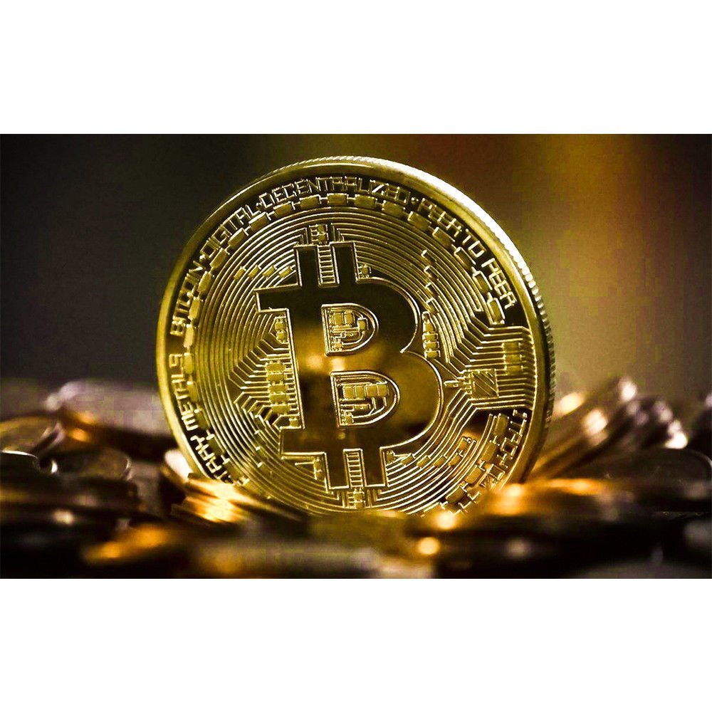 Bitcoin Commemorative Coin 24K Gold Plated BTC Limited Edition Collectible  Coin With Protective Case : Buy Online at Best Price in KSA - Souq is now  Amazon.sa: Toys