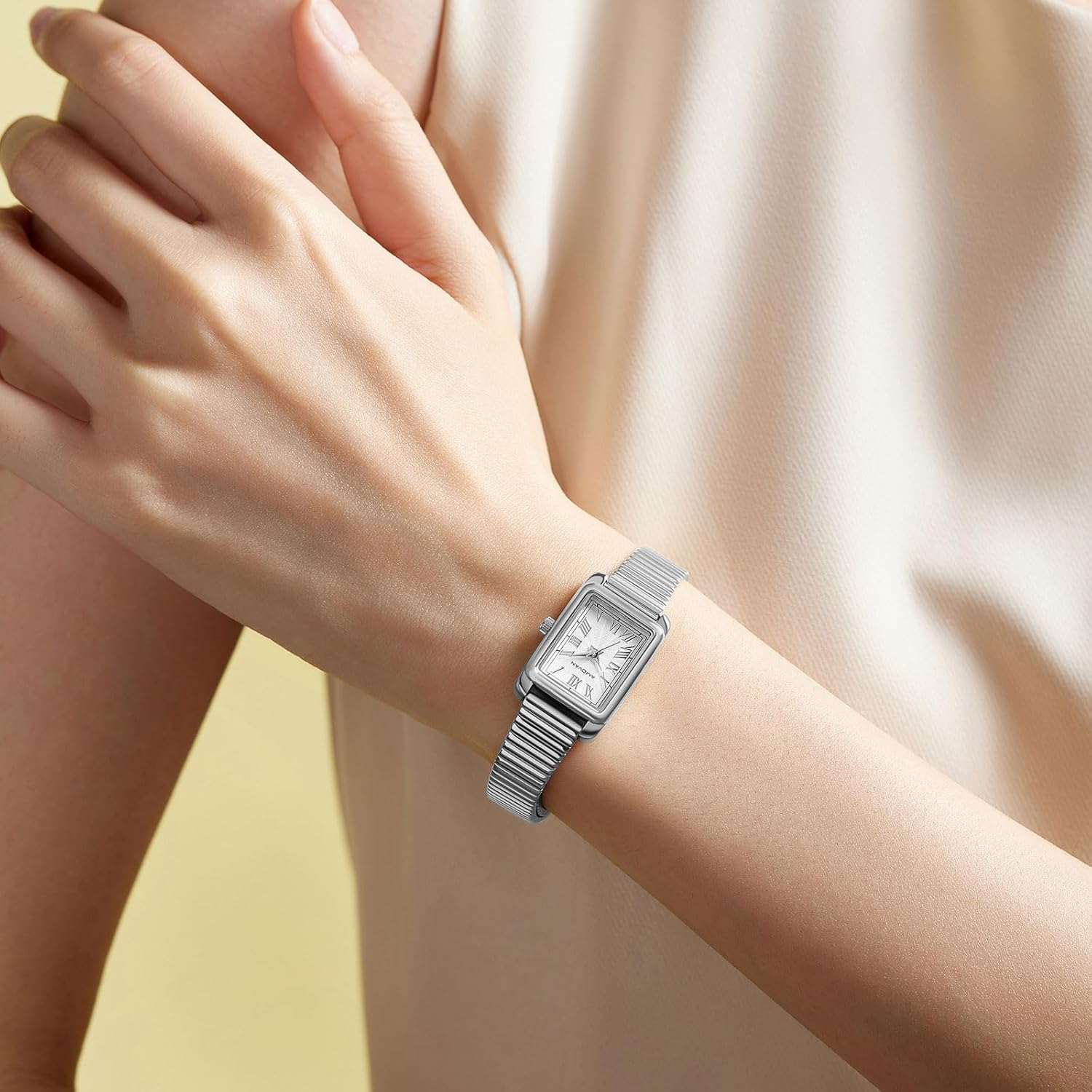 Gold Watches for Women Small Wrist, Dainty Rectangular Case Vintage Wrist Watches, Vintage Ladies Quartz Wrist Watch for Mother's Day, Valentine's Day, Anniversary