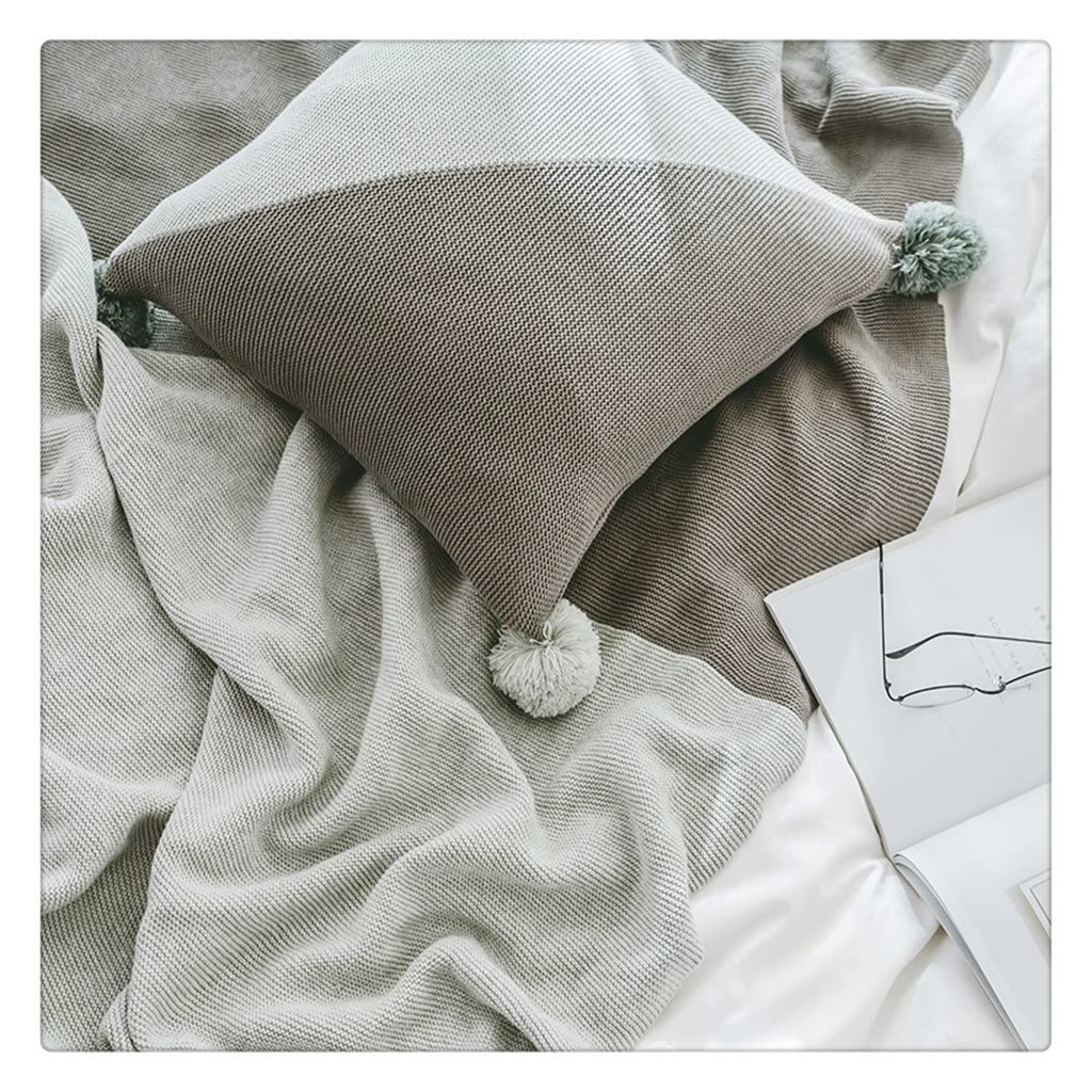 Taie d'oreiller patchwork coton gris pour rénover un canapé fatigué avec douceur