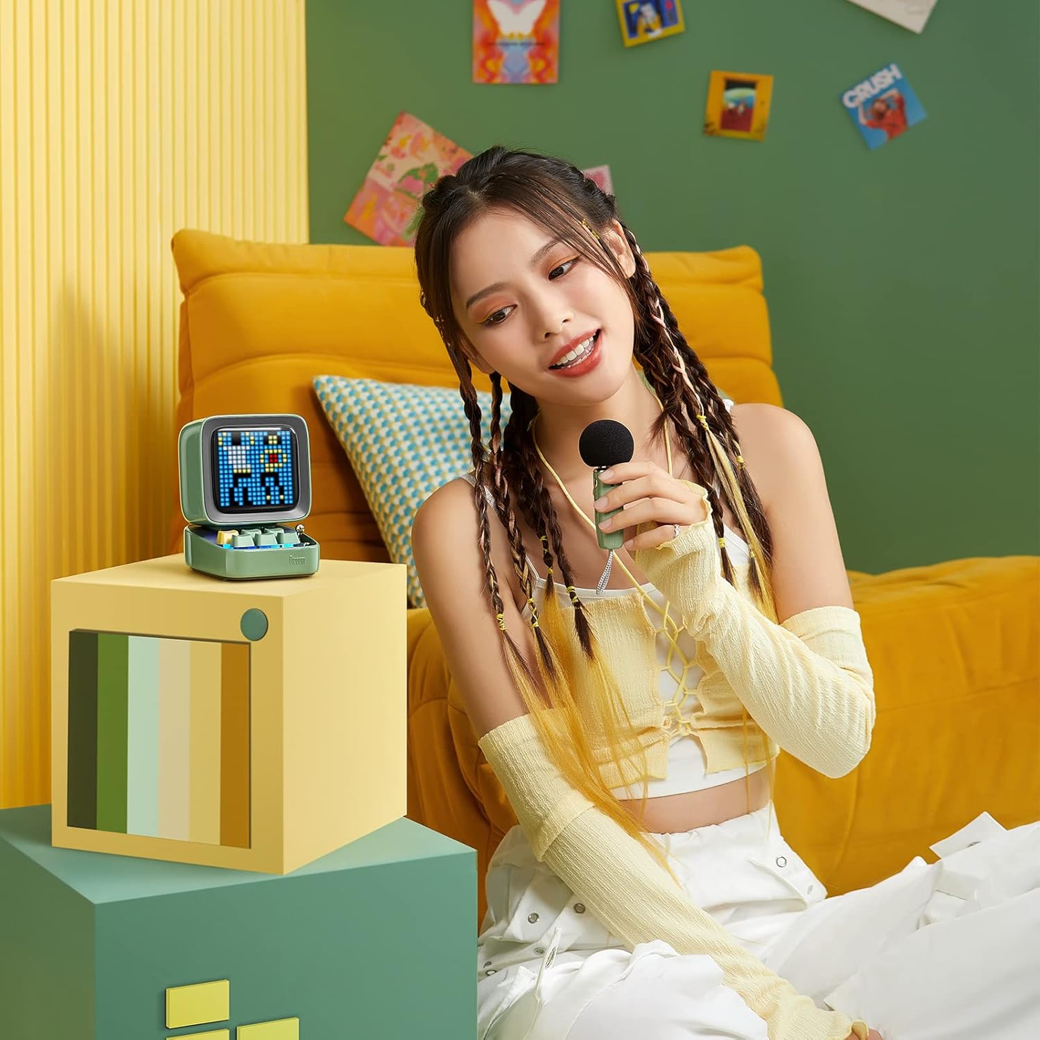 Divoom Ditoo-Mic Bluetooth Speaker with Karaoke Microphone - RGB Keyboard and Pixel Display Desktop Decor, Different Sound Modes, Ideal Gifts for Home Party, Mobile KTV (Green)