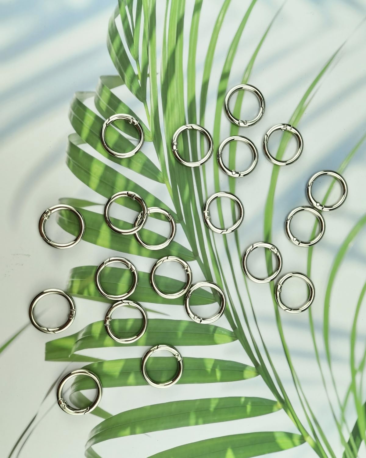 30 Pezzi Moschettoni Rotondi A Scatto - Oro, Argento, Nero, 28mm, Per Borse E Portachiavi - Foto 3