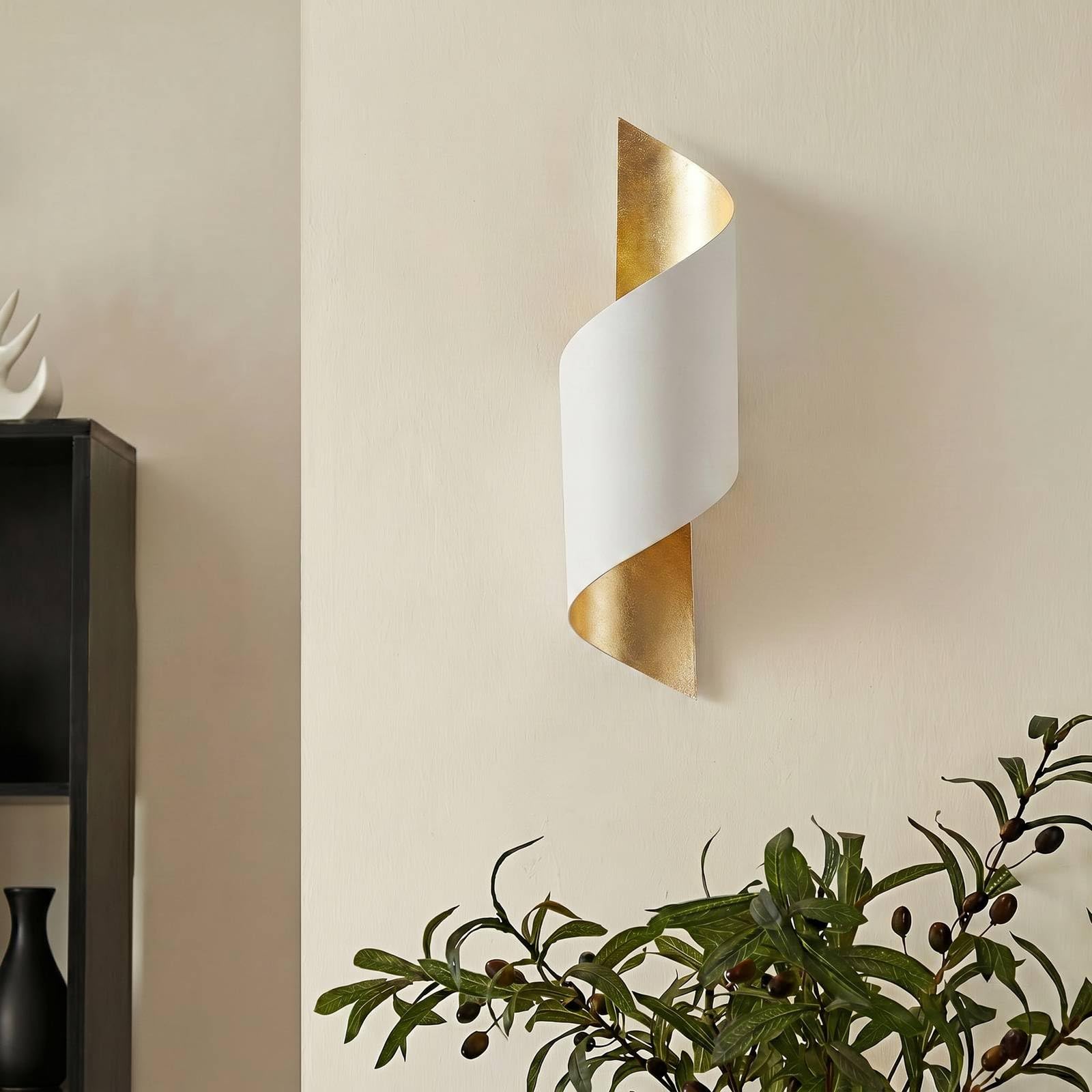 Lindby Wandleuchte, Wandlampe Innen Vanni (Modern) in Weiß aus Metall (1 flammig E27) - Wandstrahler Wandbeleuchtung Schlafzimmer/Wohnzimmer Schlafzimmerleuchte