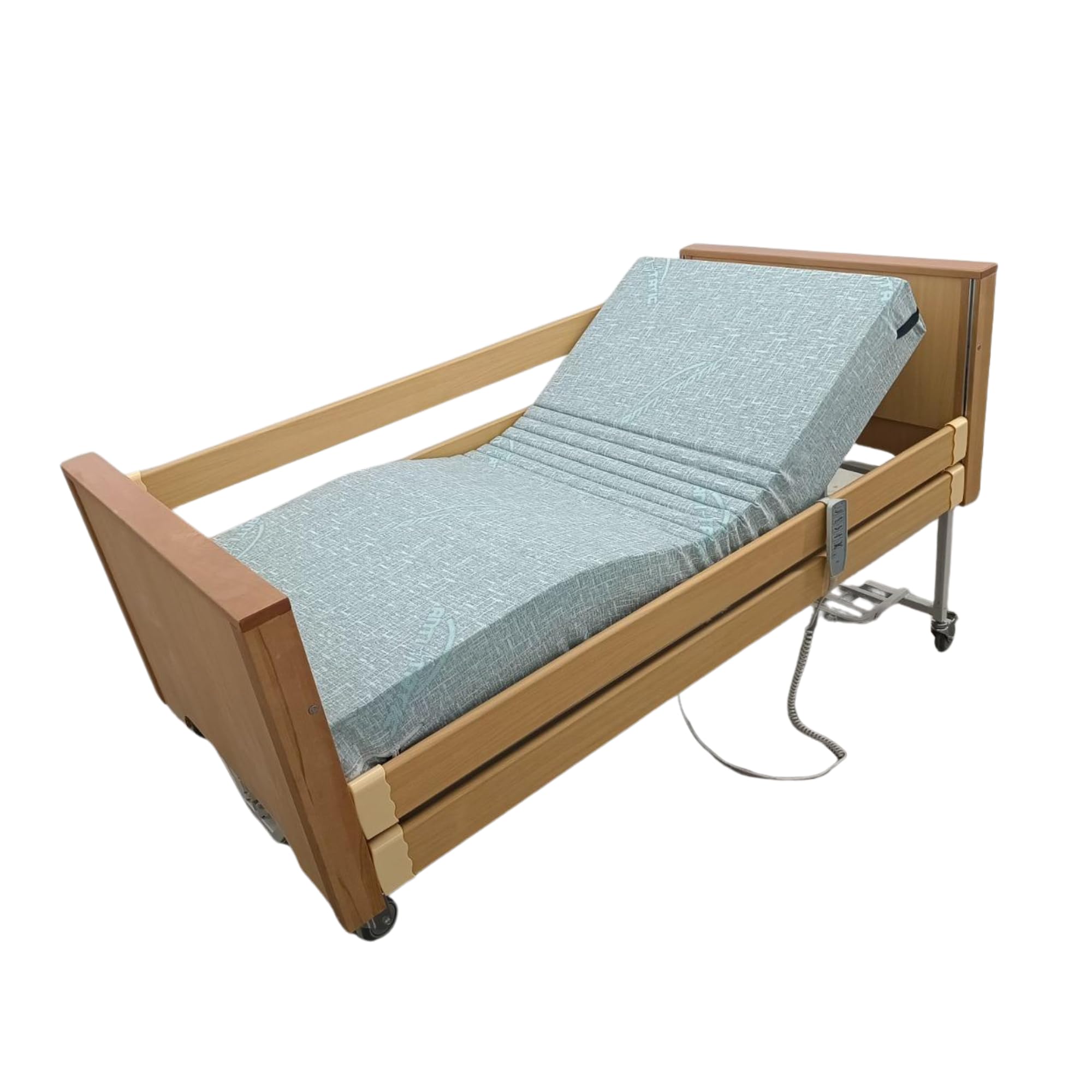 Letto Ospedaliero Elettrico a 5 Funzioni in Rovere e Acciaio 4 motori 5 Funzioni con Sponde - Incluso Materasso Ortopedico, Movimento Trendelenburg/Anti-Trendelenburg - Degenza e Anziani, DM Classe 1